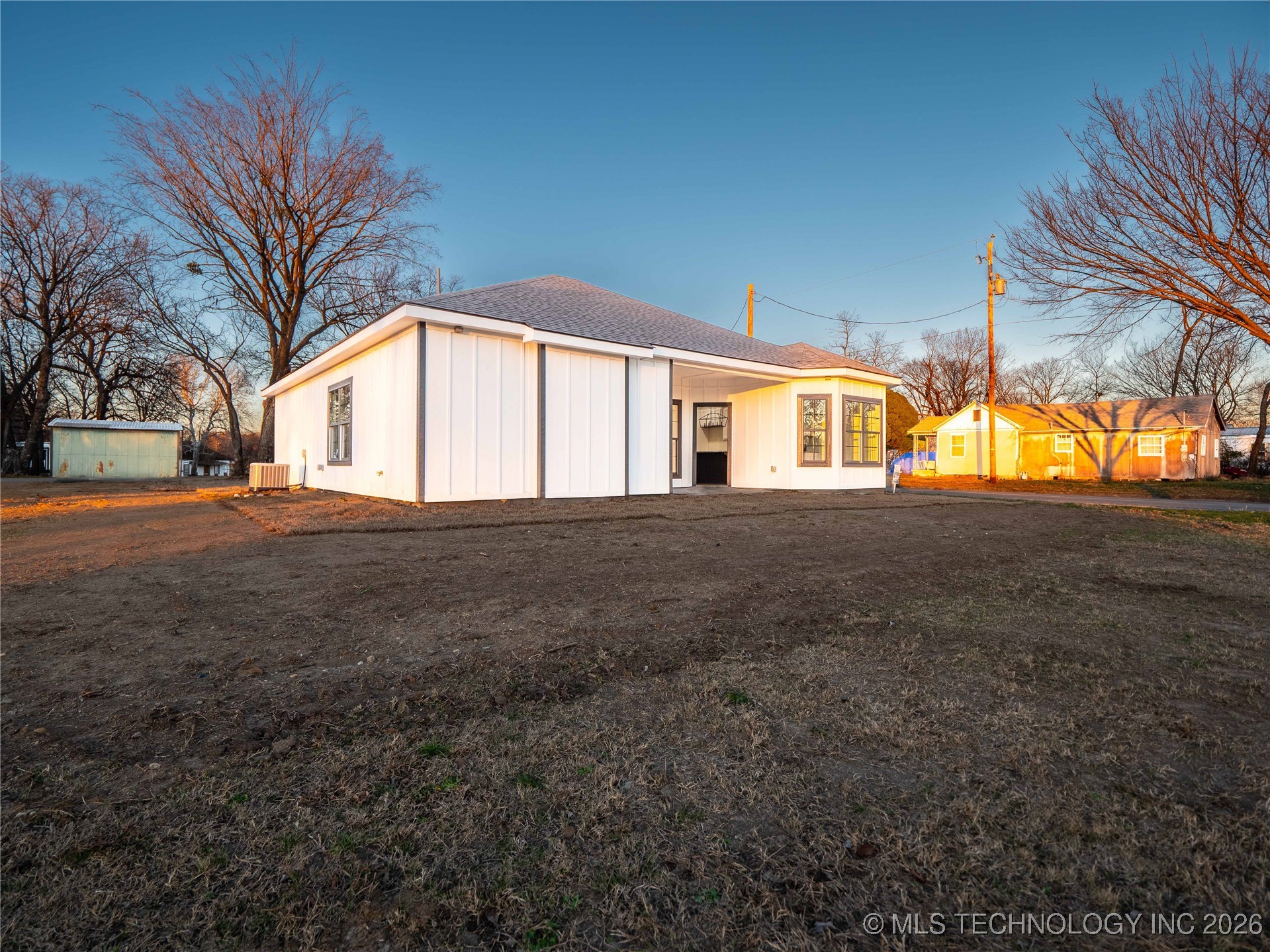 200 Townsend Avenue Property Photo 27