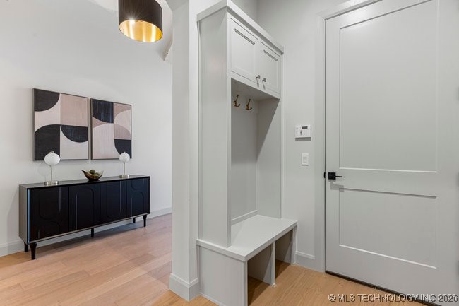 12036 S Vandalia Avenue E Property Photo 36