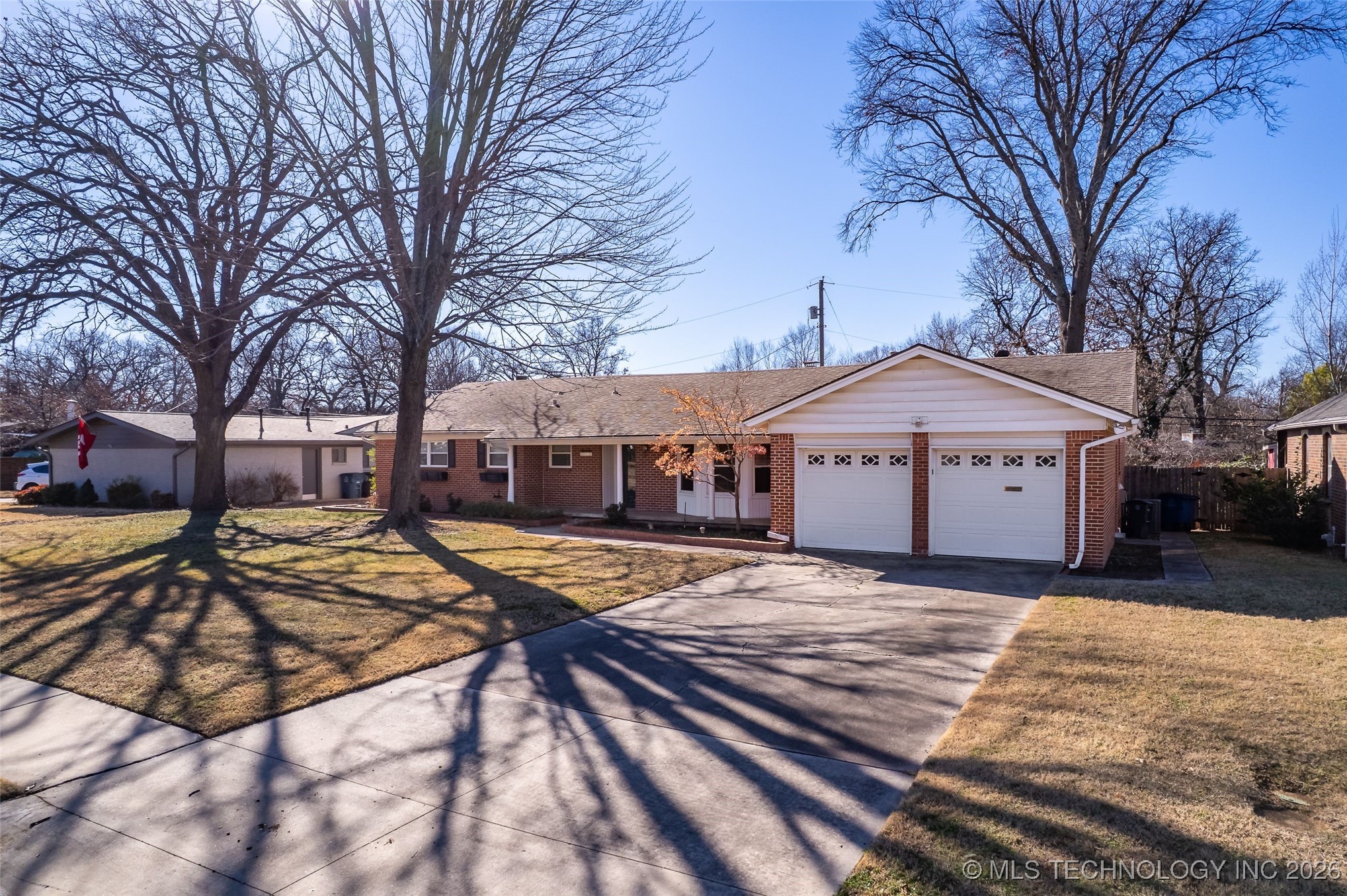 3718 E 56th Street Property Photo 2