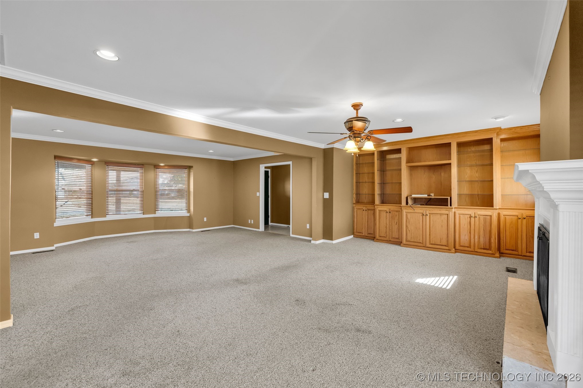 3718 E 56th Street Property Photo 7