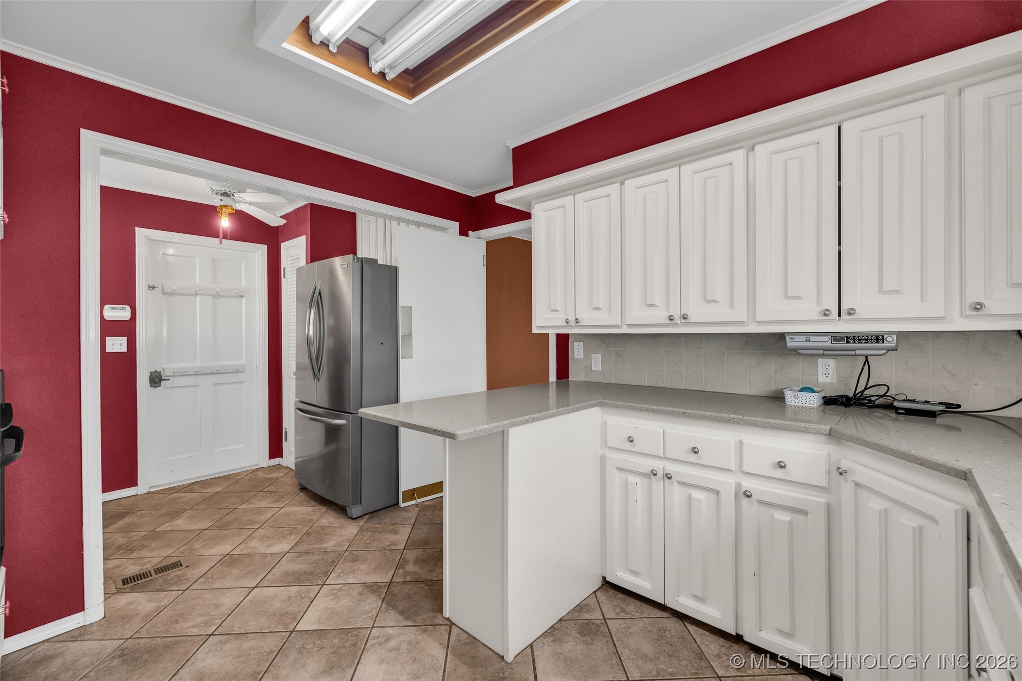 3718 E 56th Street Property Photo 16