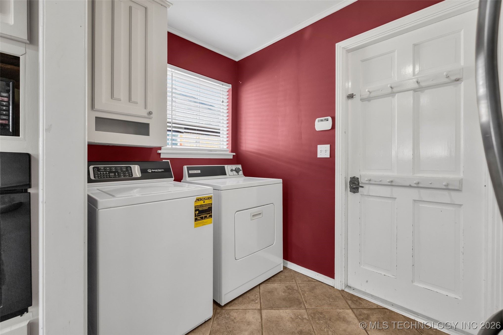 3718 E 56th Street Property Photo 17