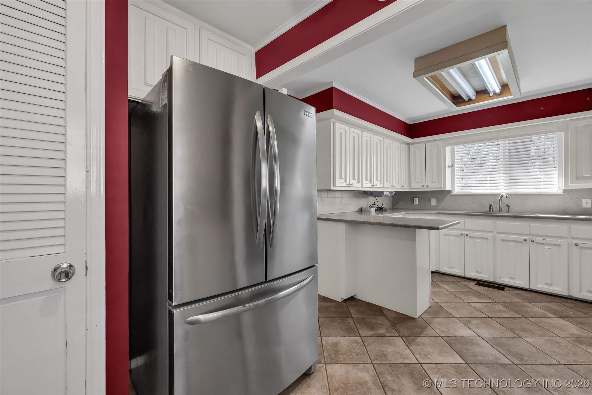 3718 E 56th Street Property Photo 18