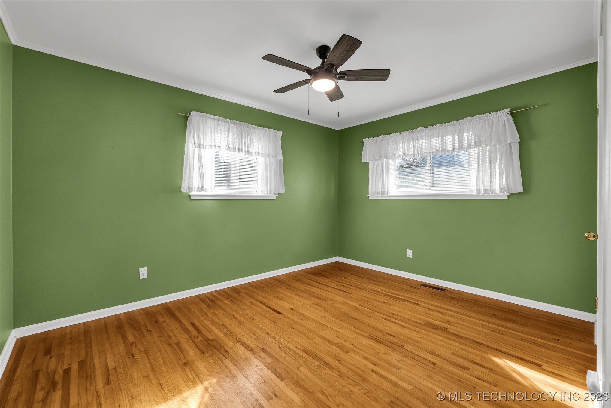 3718 E 56th Street Property Photo 24