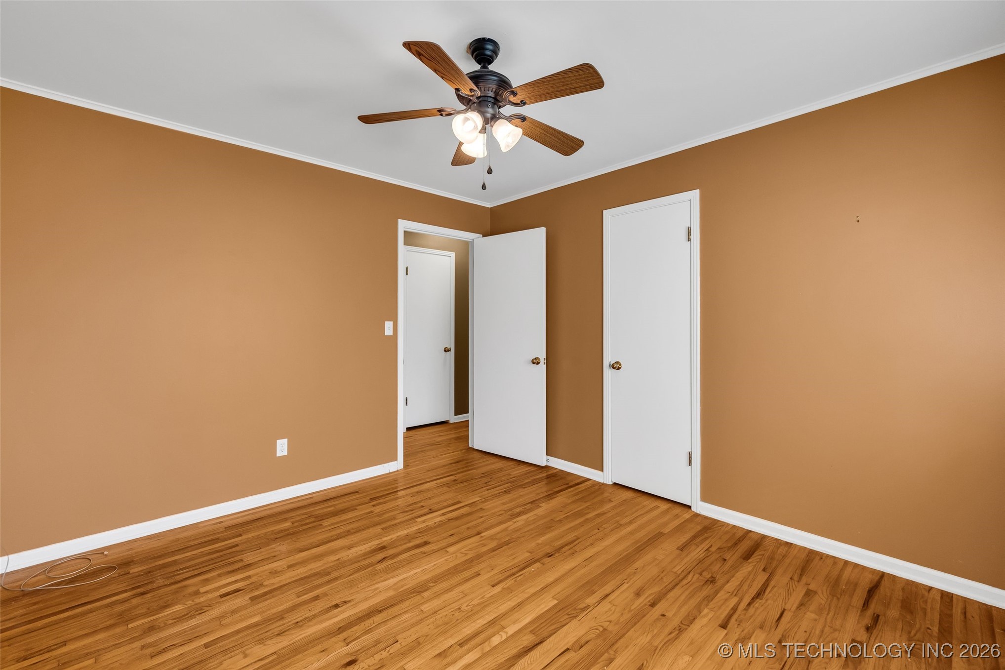 3718 E 56th Street Property Photo 30