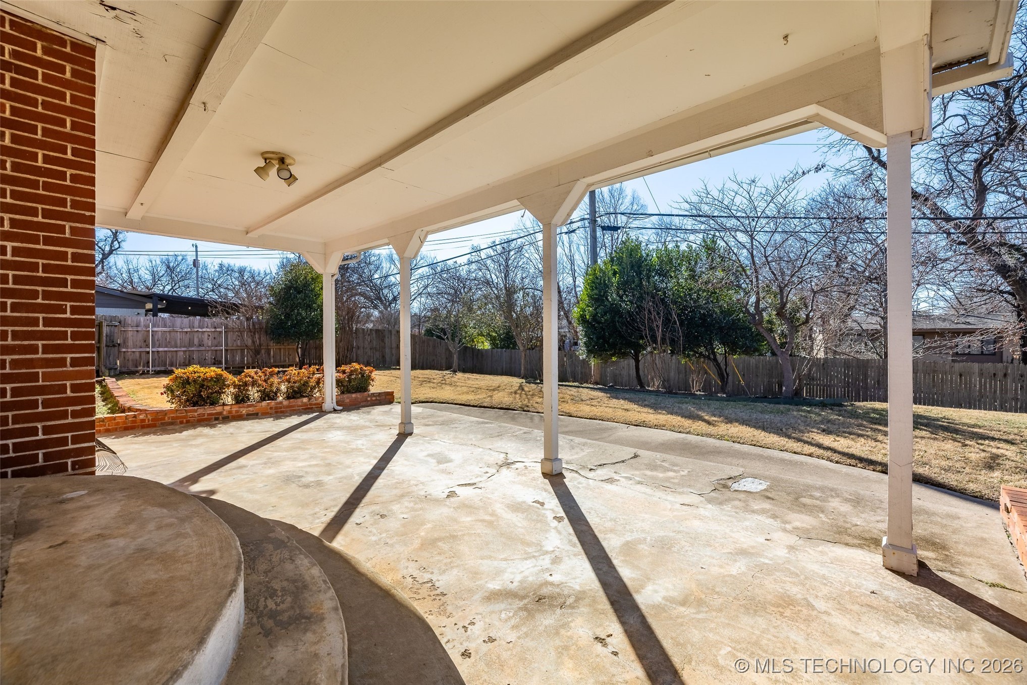 3718 E 56th Street Property Photo 34