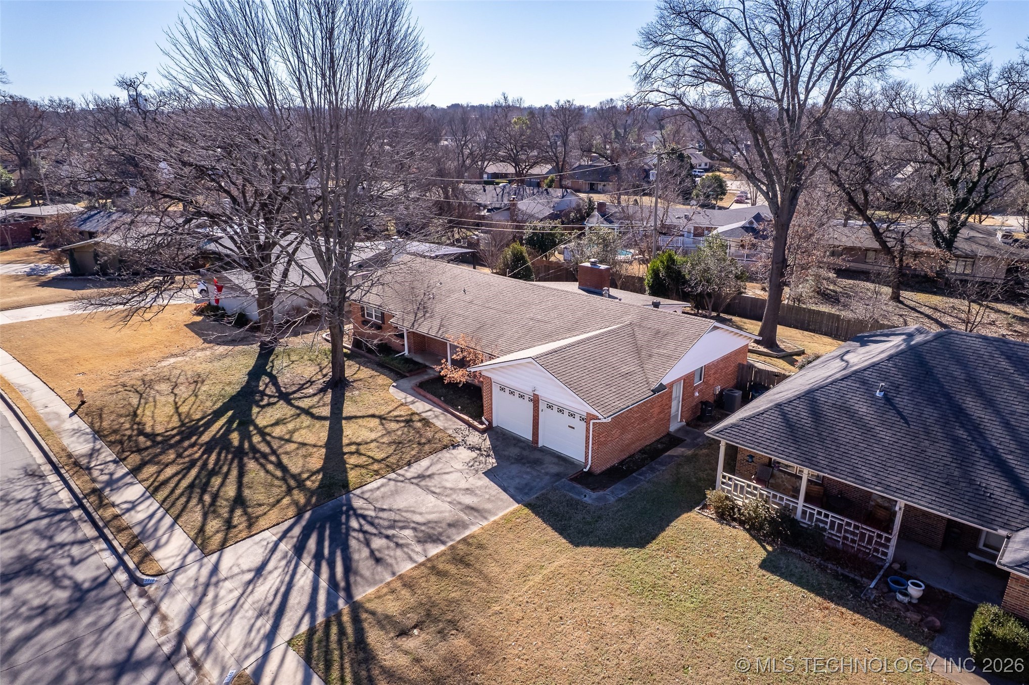 3718 E 56th Street Property Photo 37