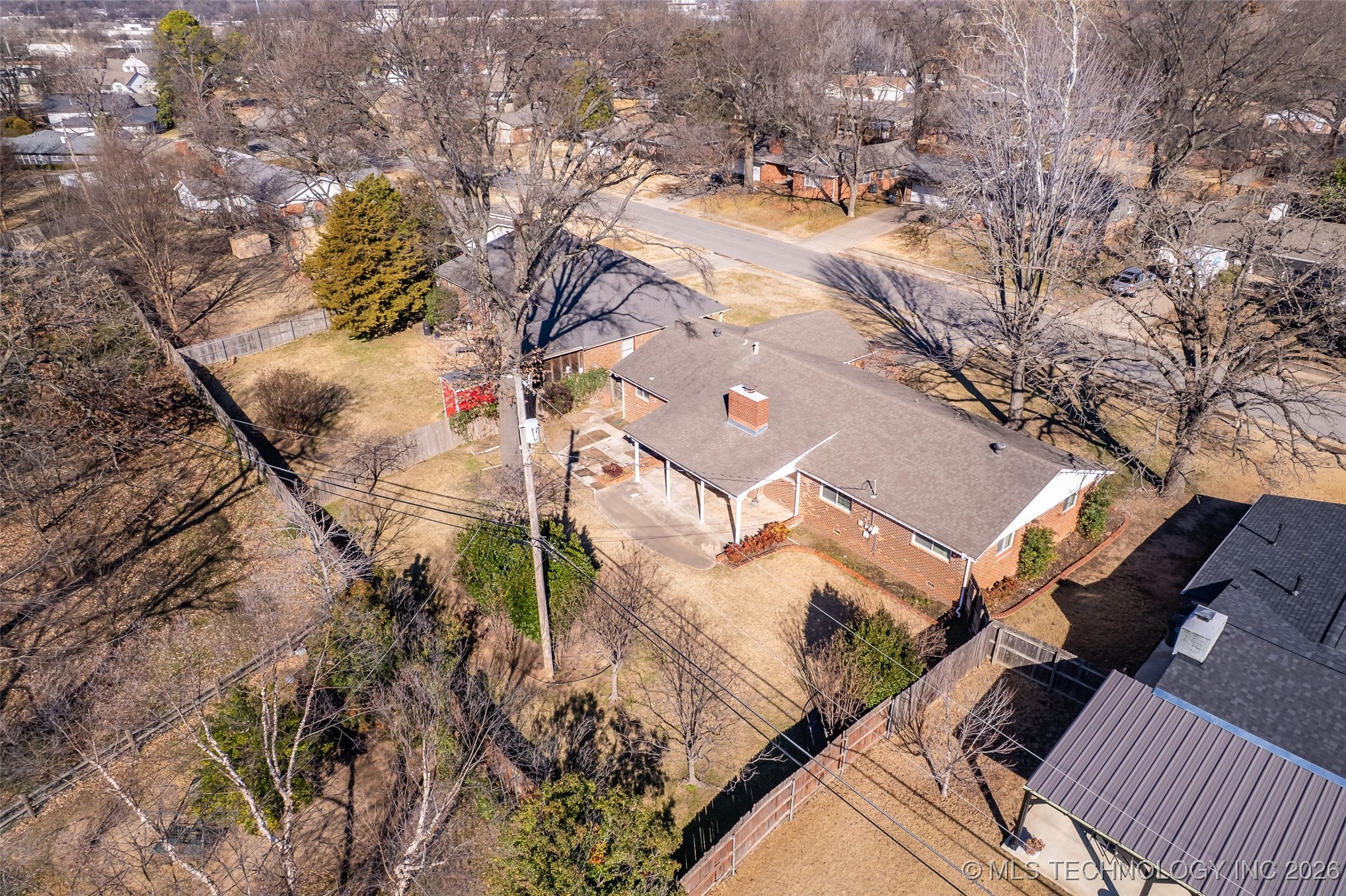 3718 E 56th Street Property Photo 39