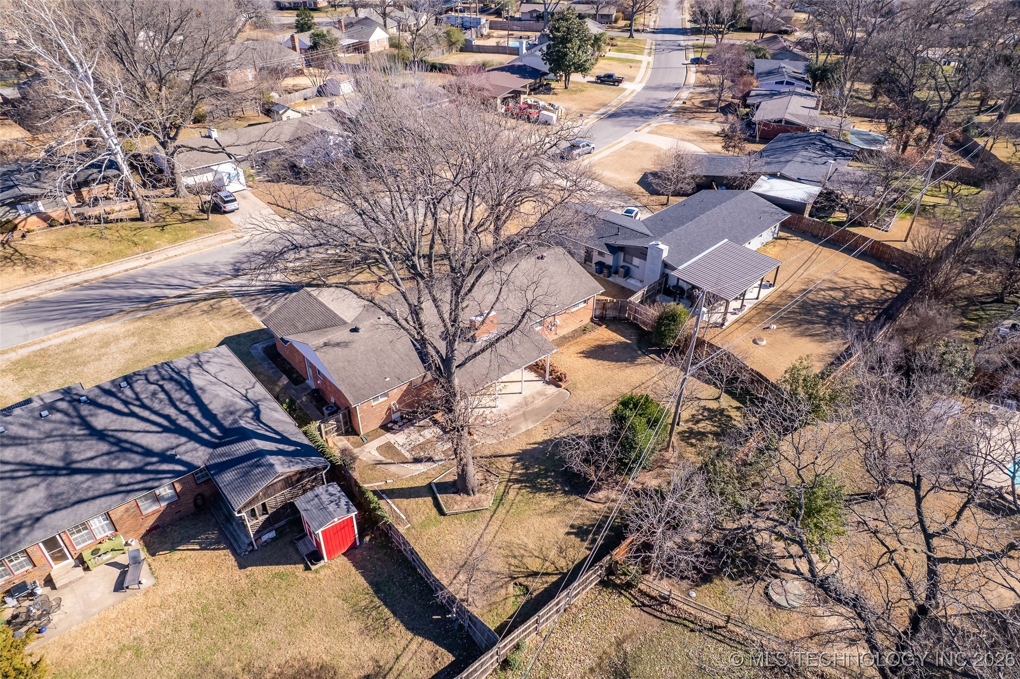 3718 E 56th Street Property Photo 40