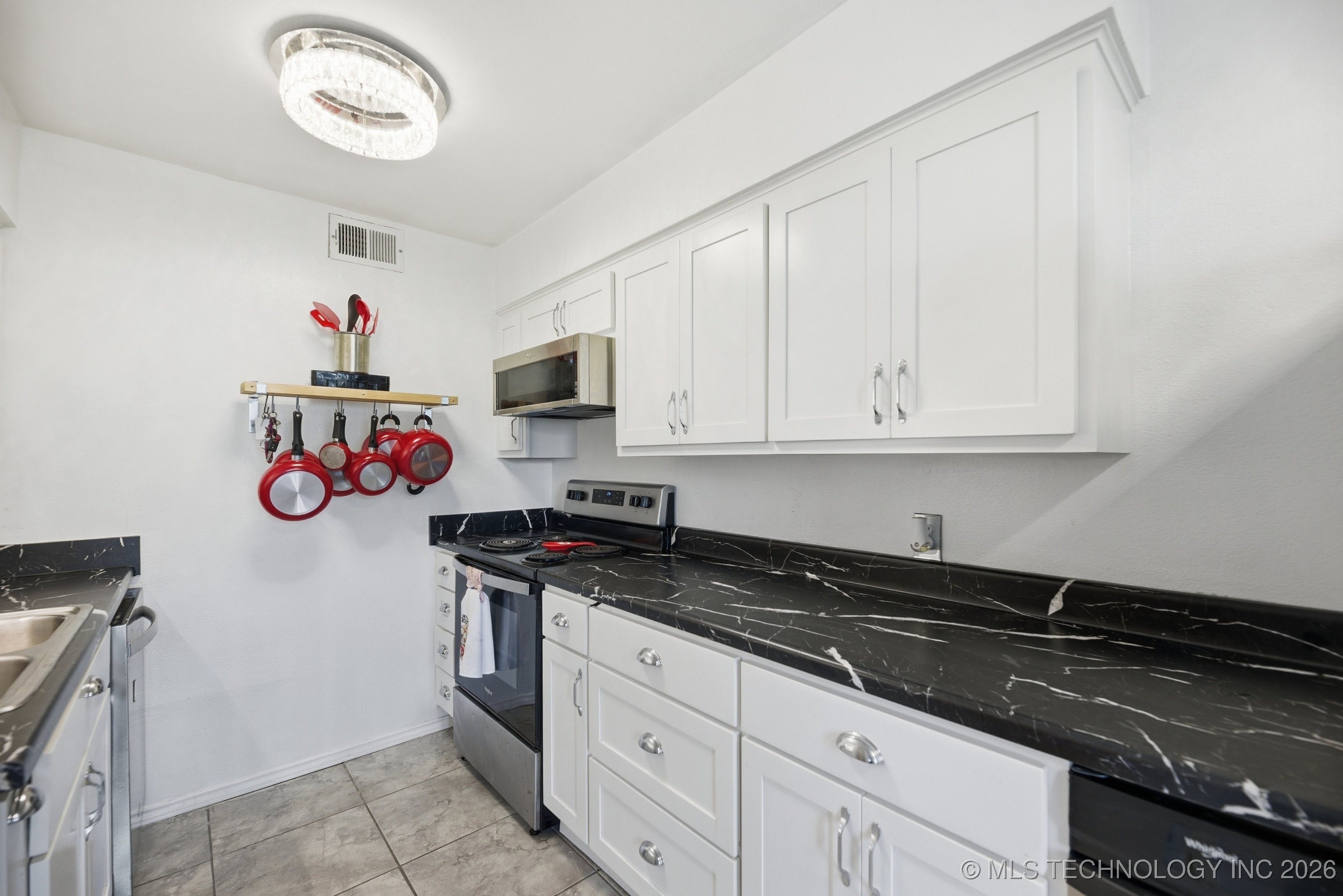 4860 E 68th Street 136 Property Photo 6