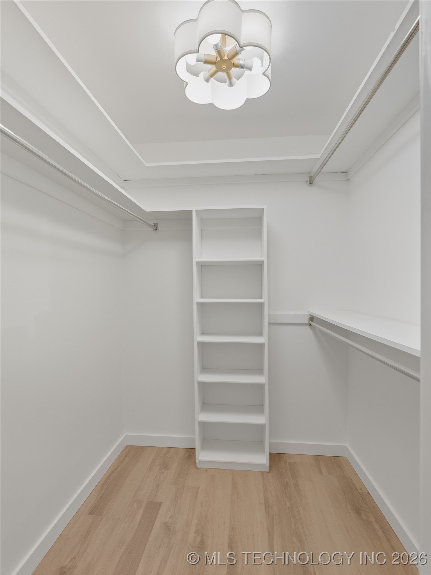 1918 E 15th Property Photo 21