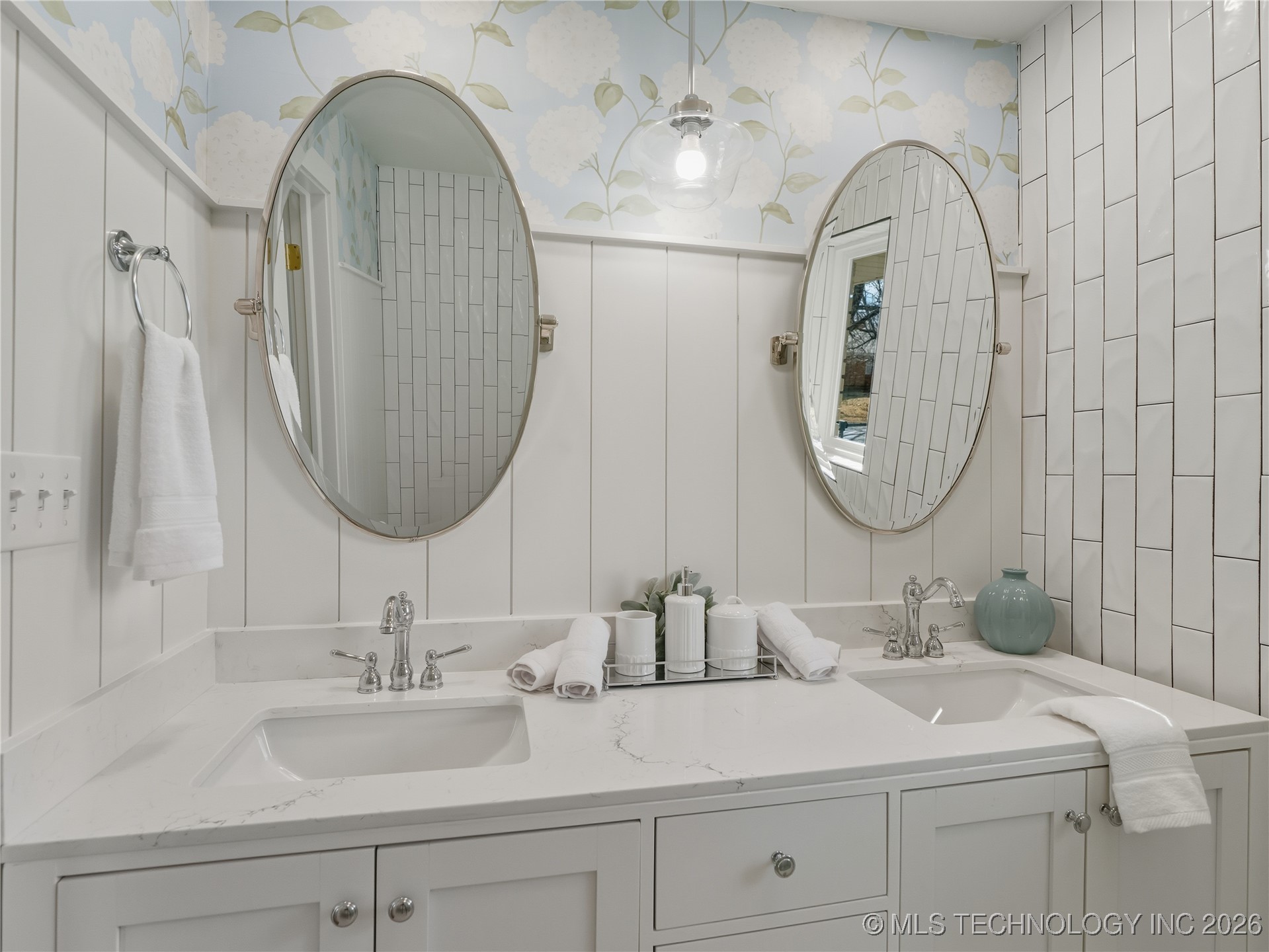 1918 E 15th Property Photo 26