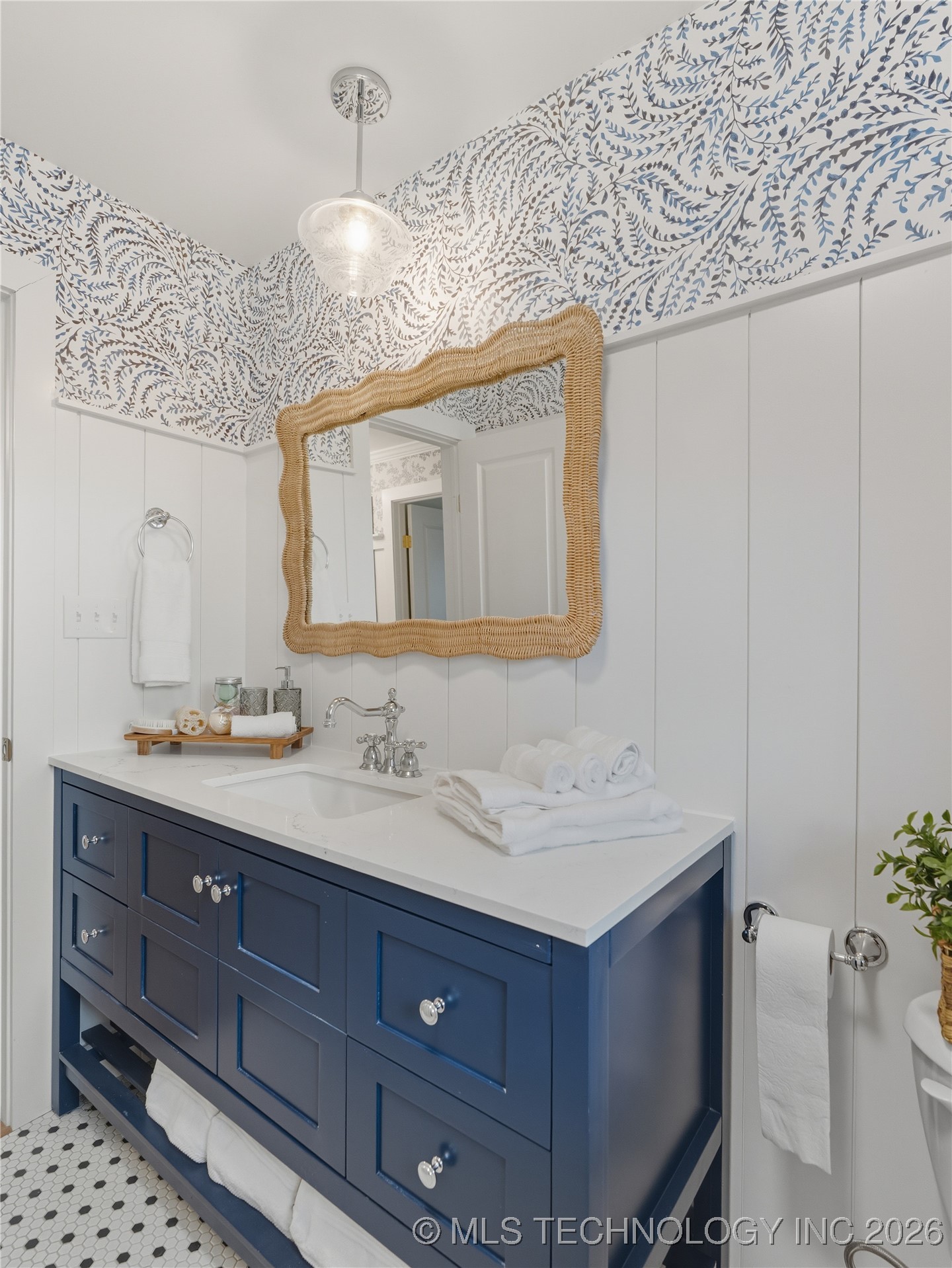 1918 E 15th Property Photo 30