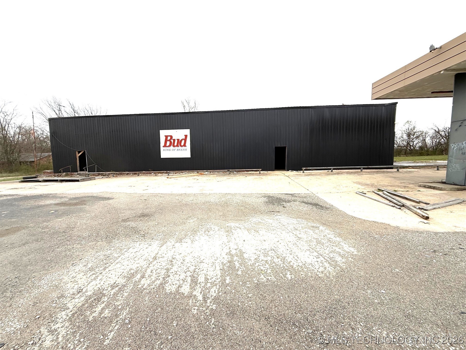 18960 Hwy 169 Highway Property Photo 1