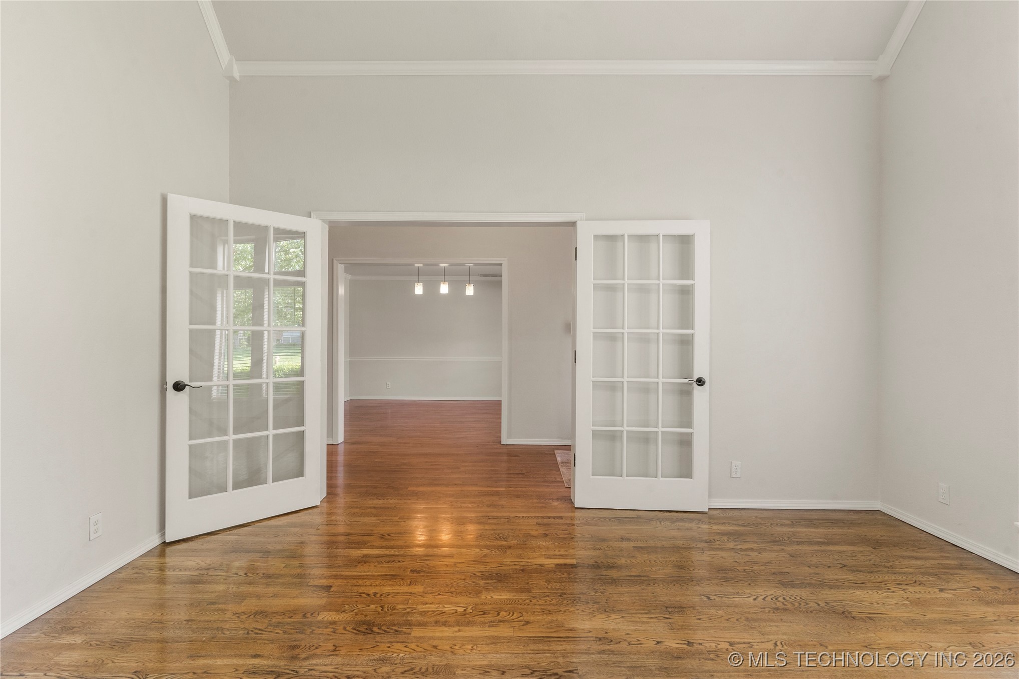 6723 E 97th Street Property Photo 6