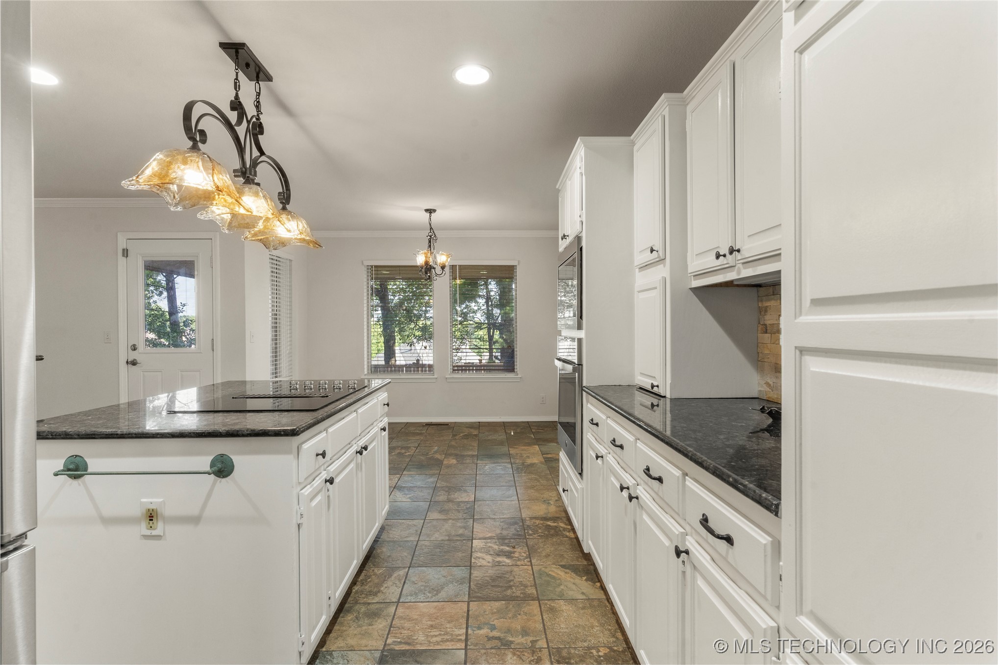 6723 E 97th Street Property Photo 13