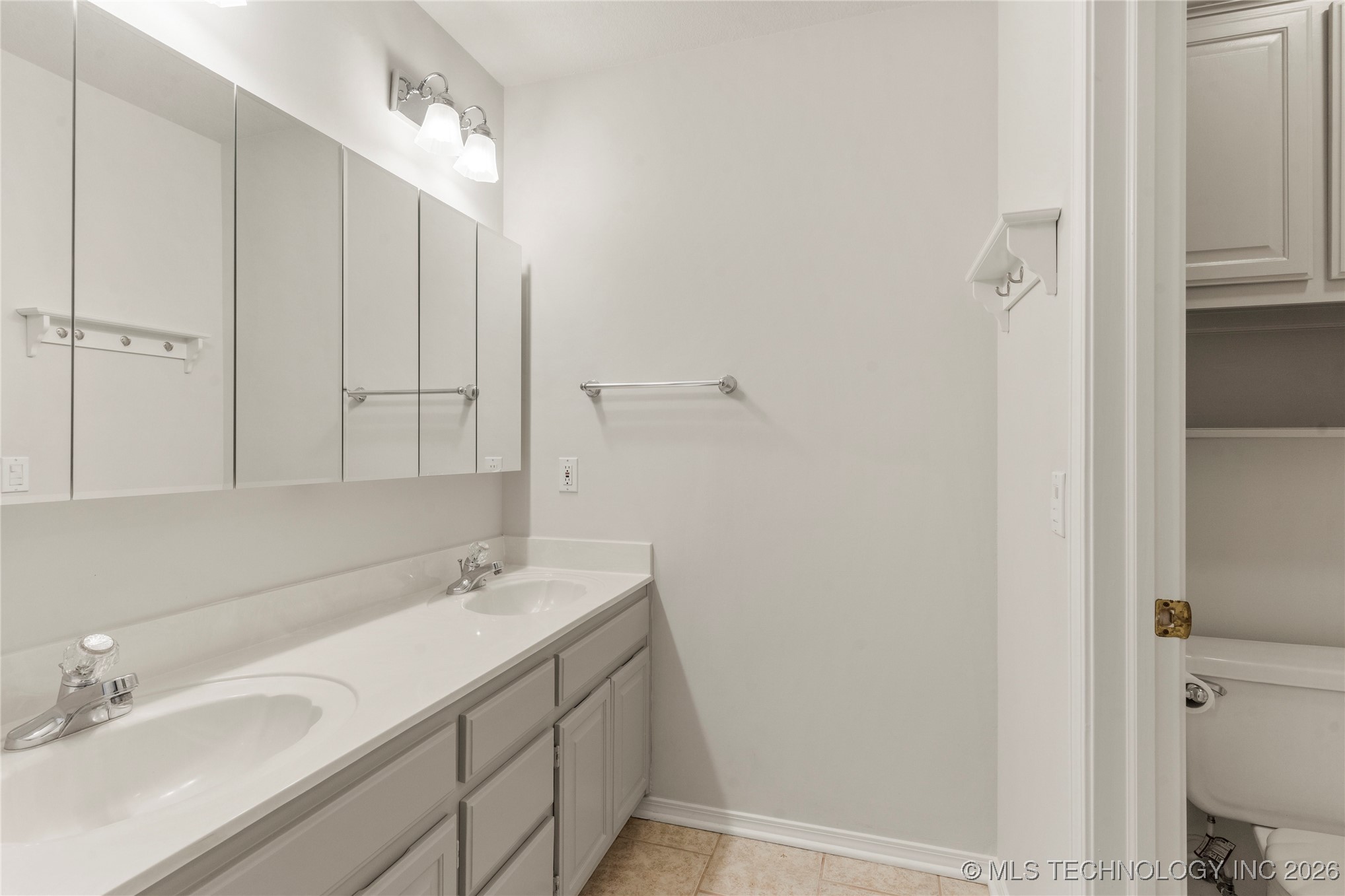 6723 E 97th Street Property Photo 37