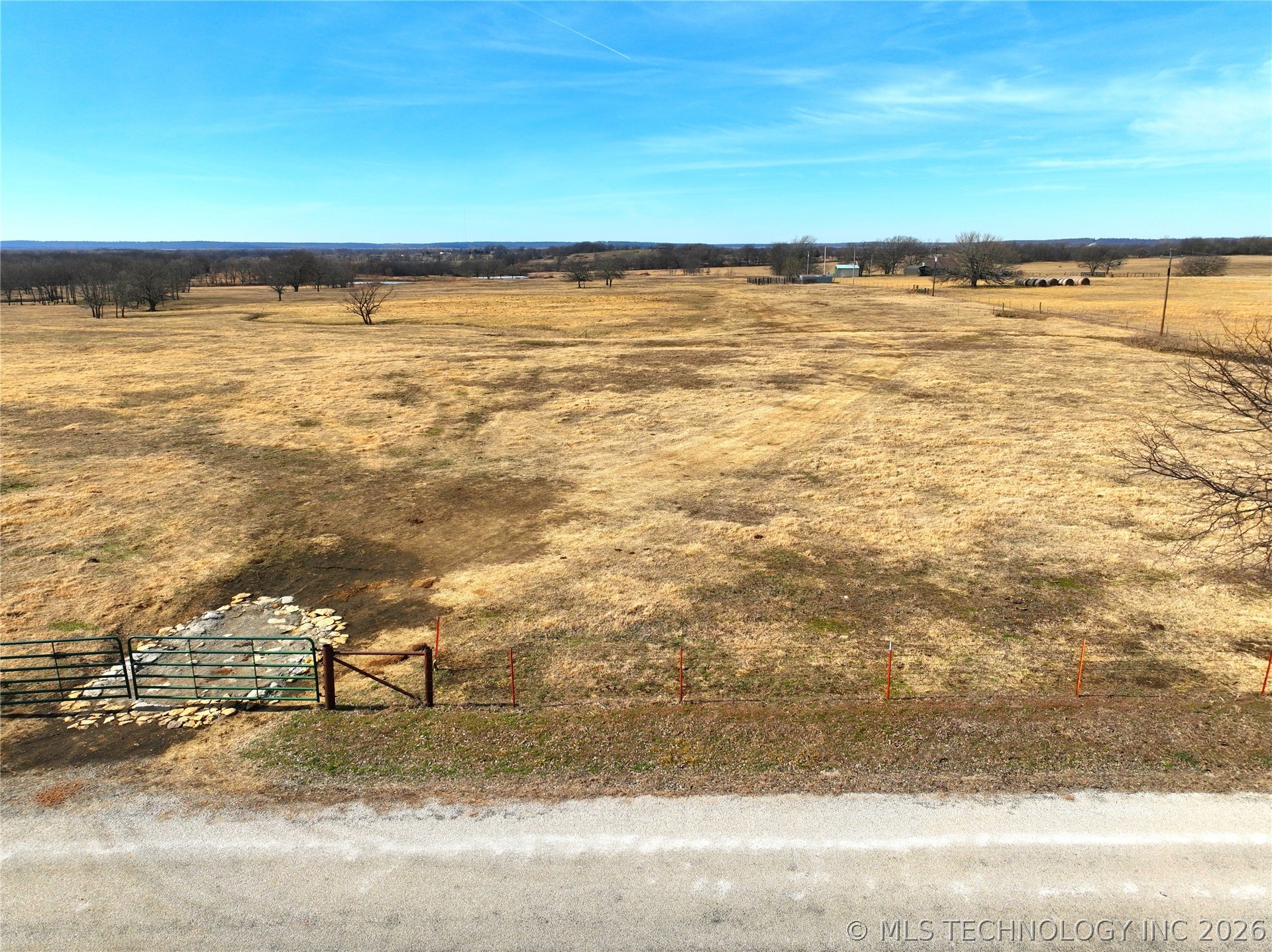 001 4190 Road Property Photo 5