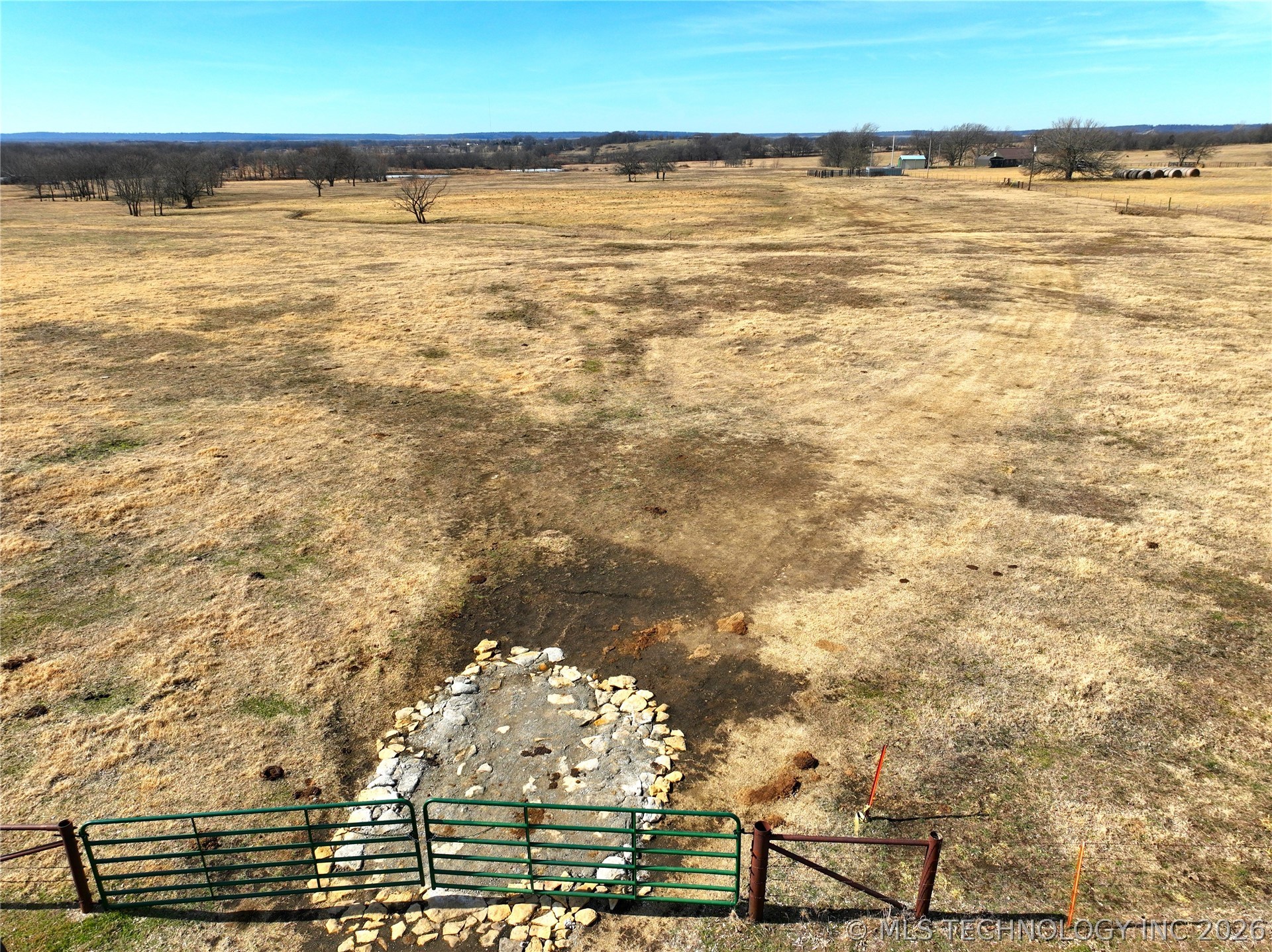 001 4190 Road Property Photo 8