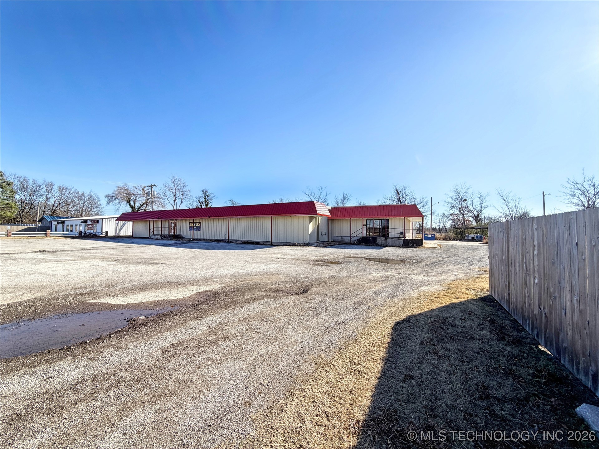 1220 Ne 1st Street Property Photo 6