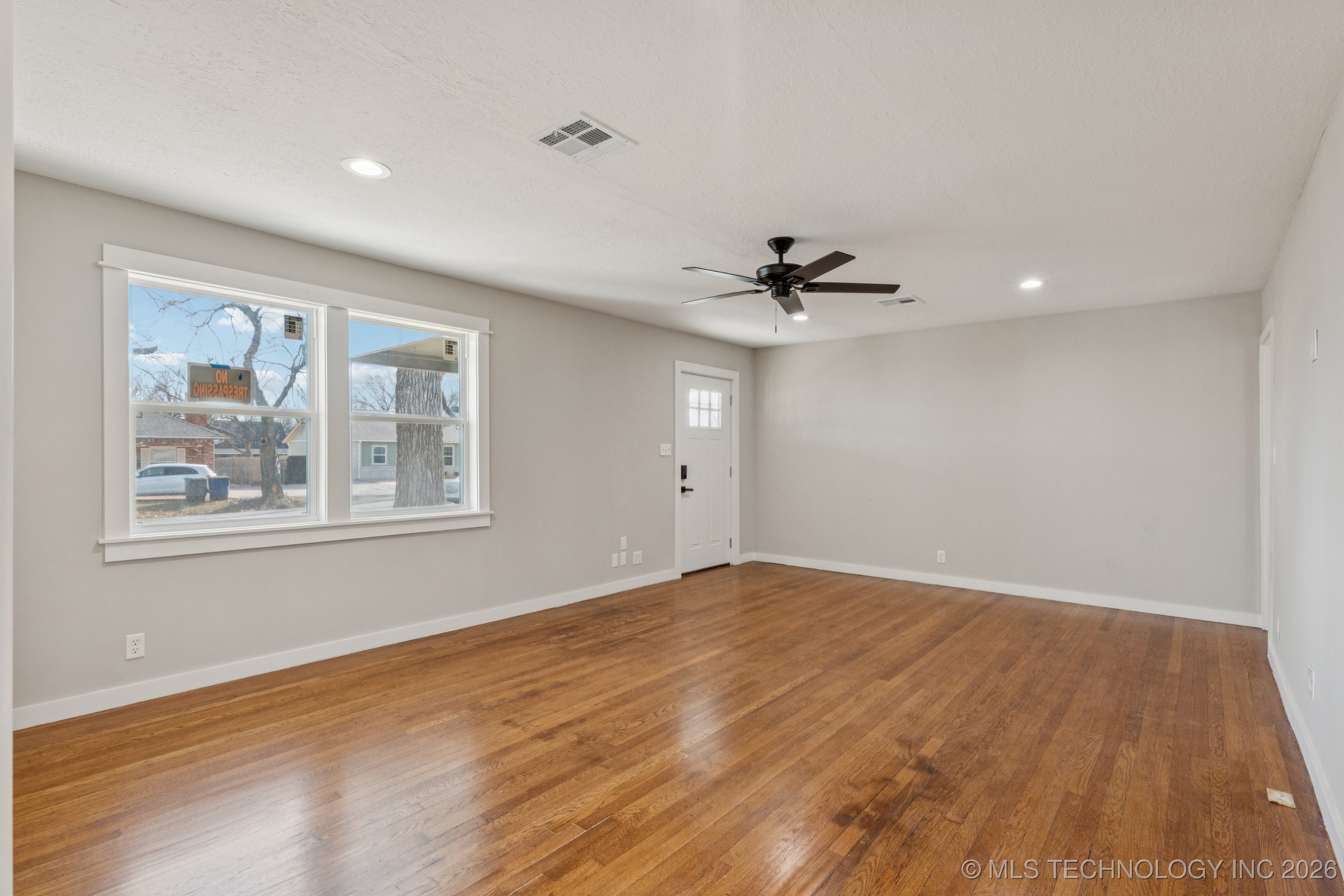 1228 S 76th East Avenue Property Photo 6