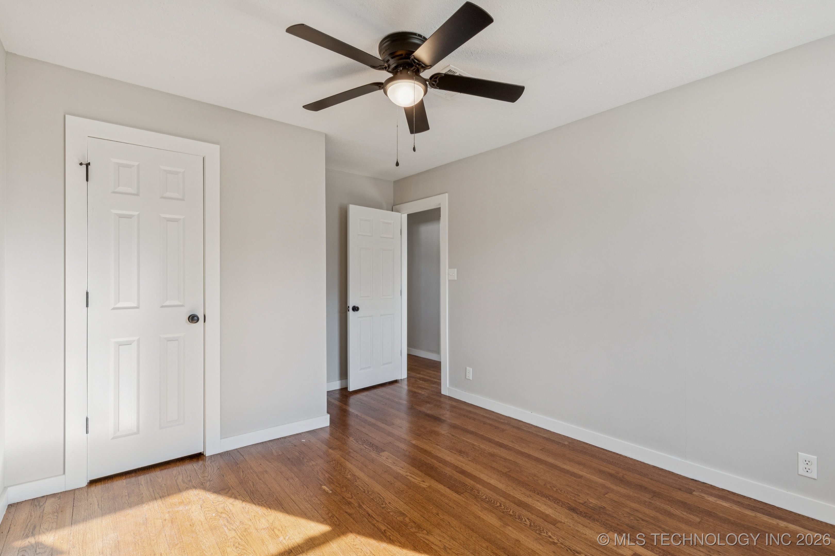 1228 S 76th East Avenue Property Photo 12