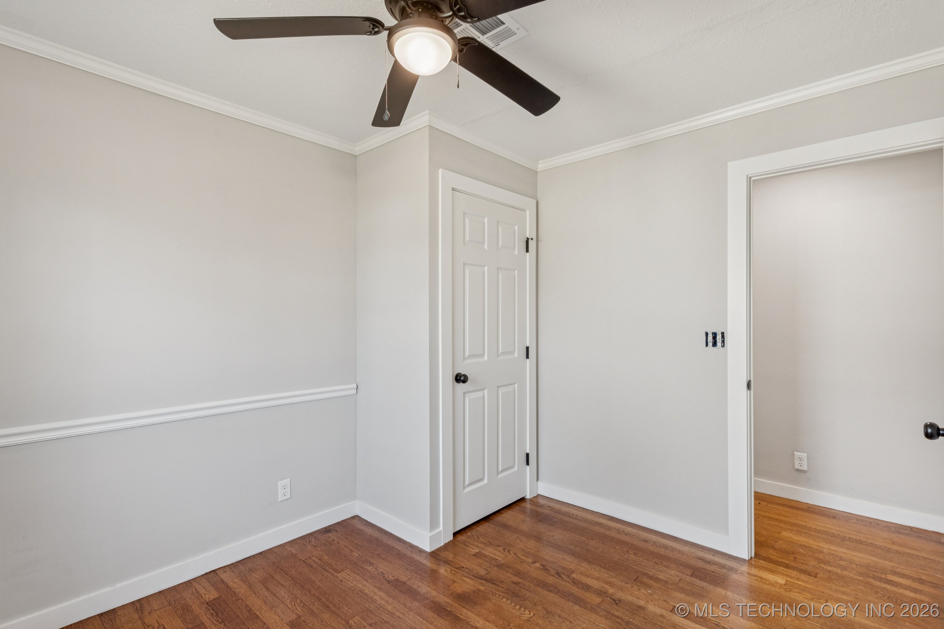 1228 S 76th East Avenue Property Photo 17