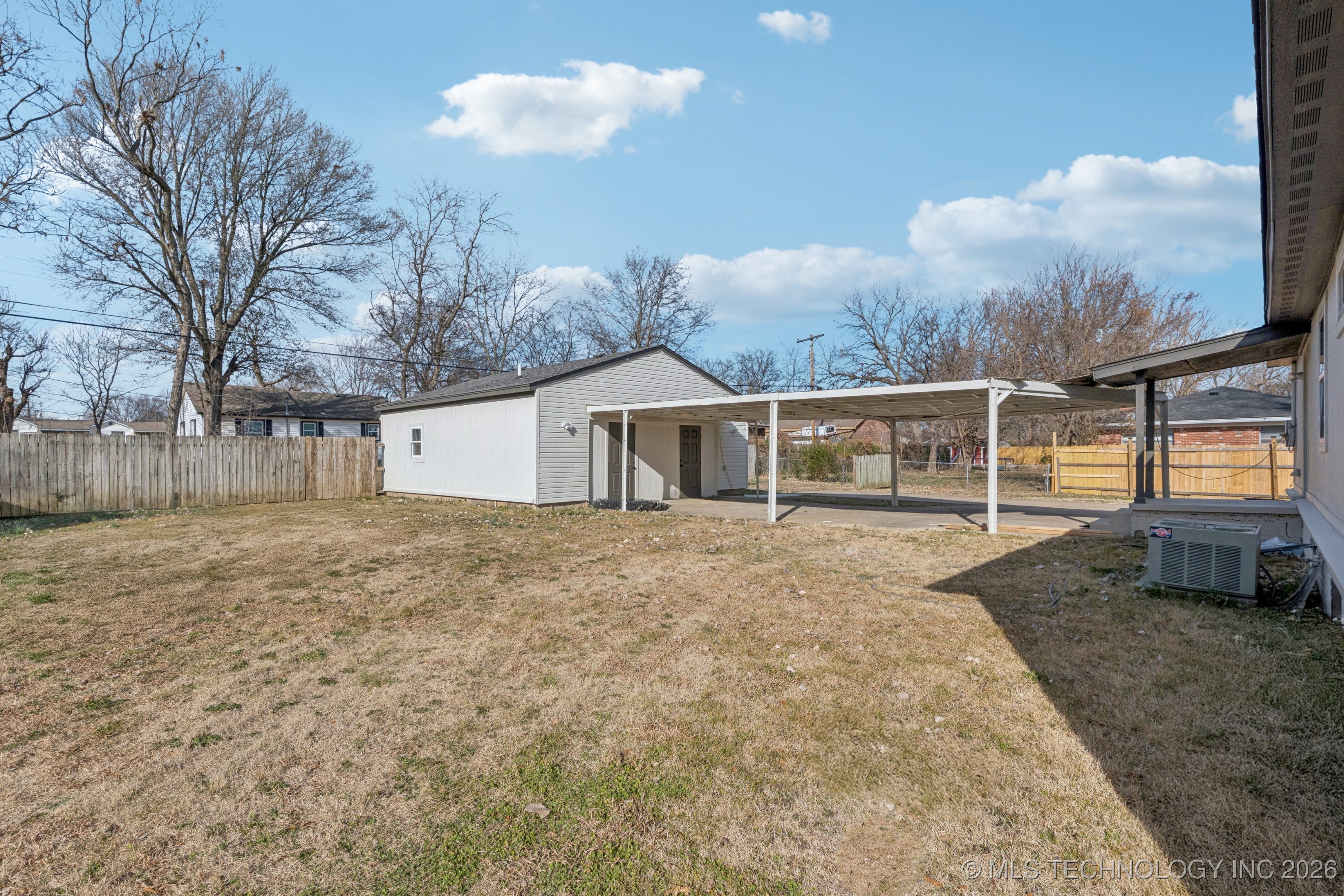 1228 S 76th East Avenue Property Photo 20