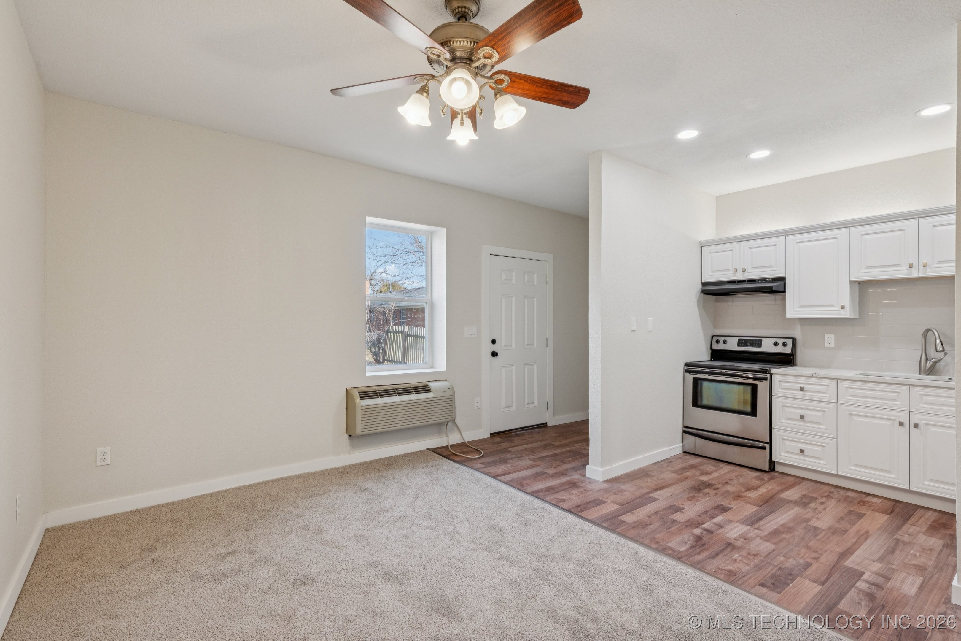 1228 S 76th East Avenue Property Photo 23