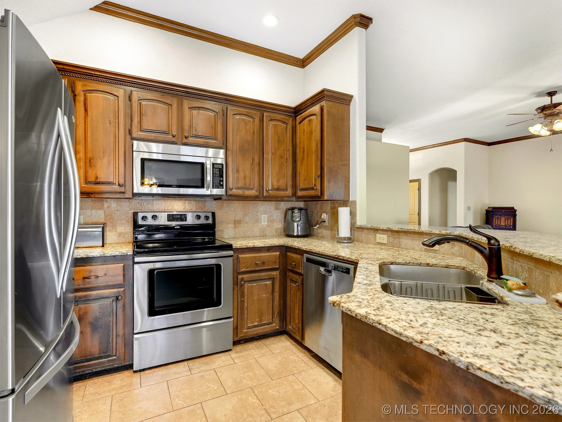 431 Westchester Property Photo 12