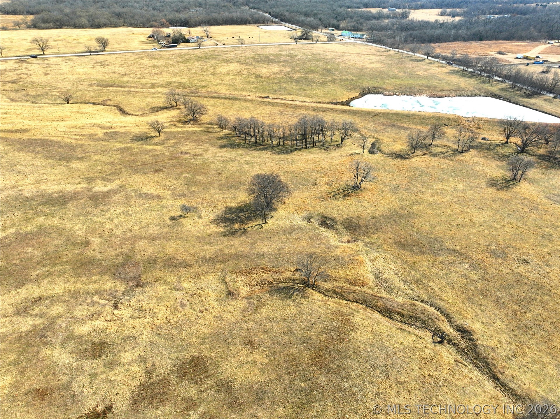 002 4190 Road Property Photo 7