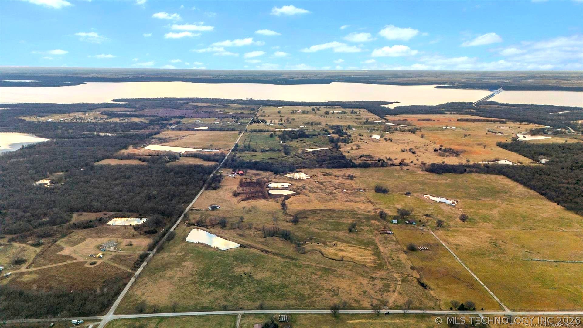 002 4190 Road Property Photo 12