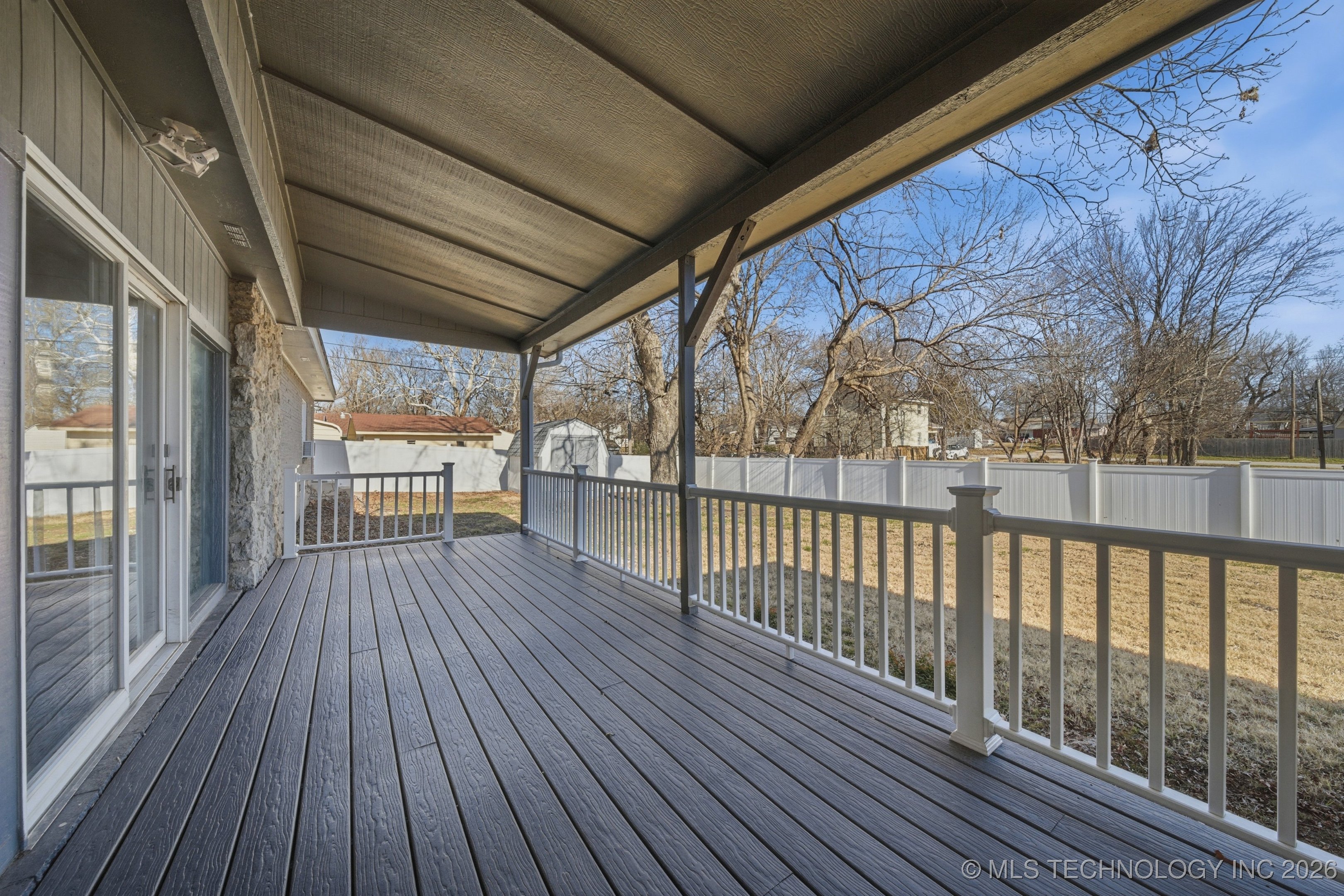 1718 W Broadway Street Property Photo 34