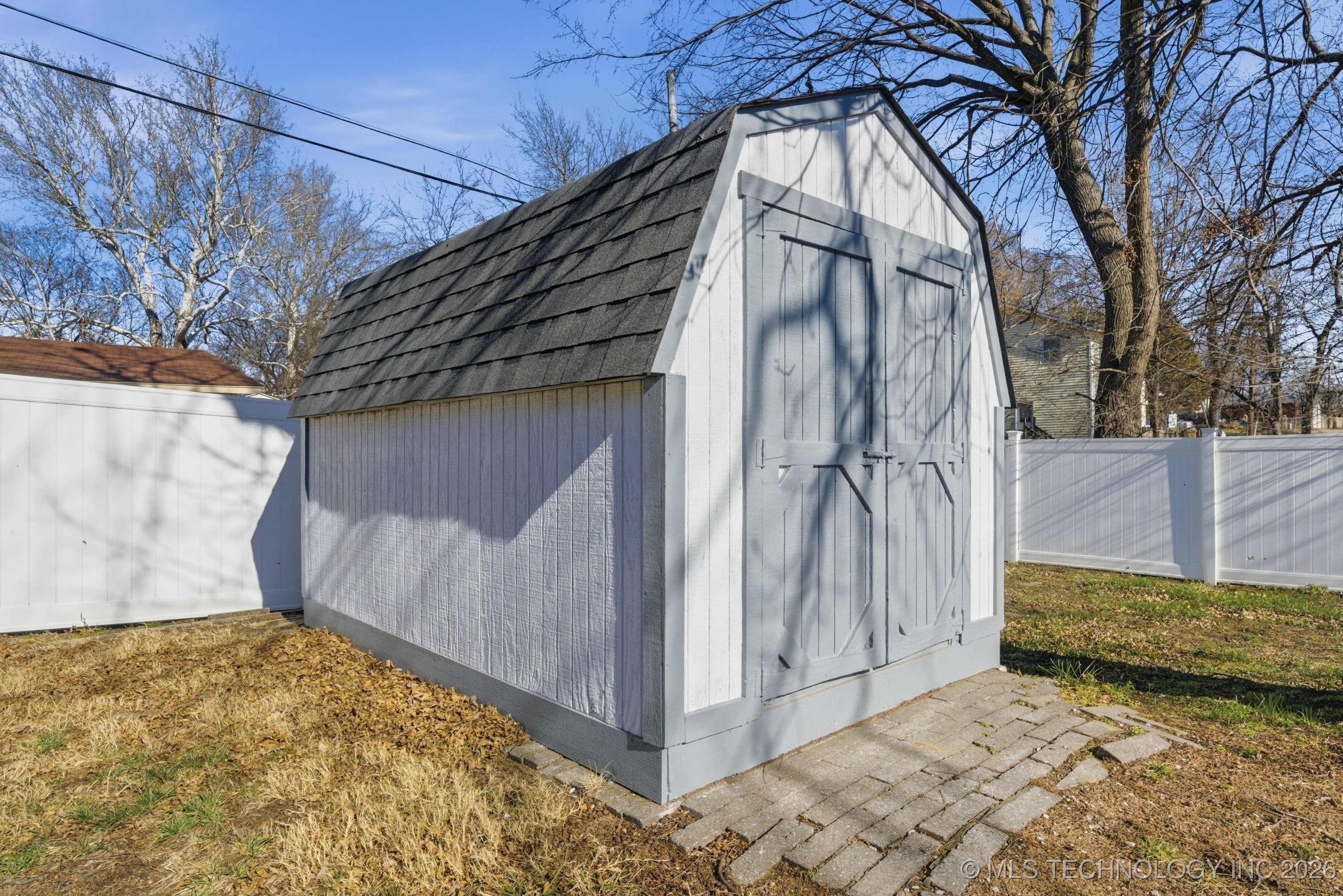 1718 W Broadway Street Property Photo 36