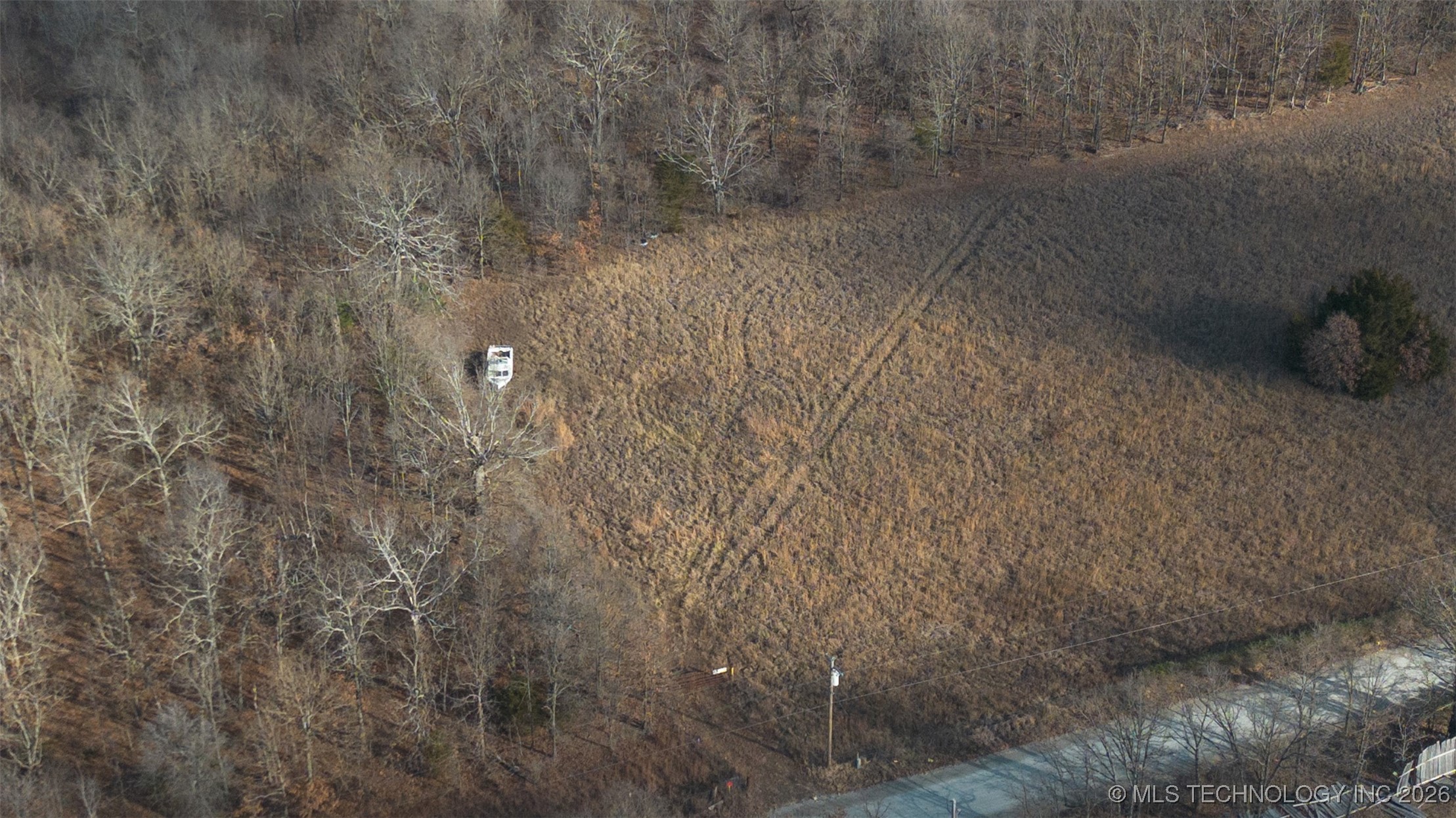 E 380 Road Property Photo 6