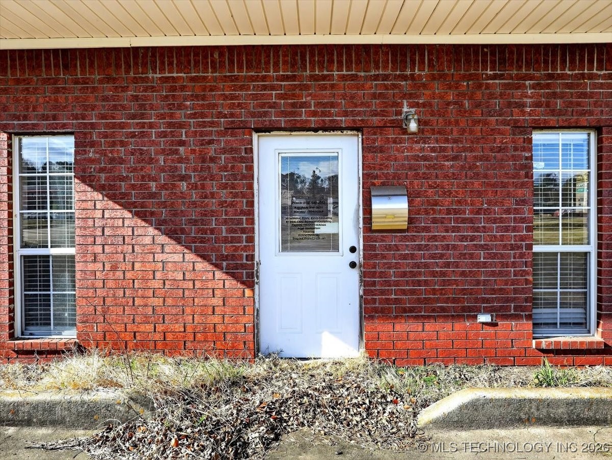 2203 N Broadway Property Photo 5