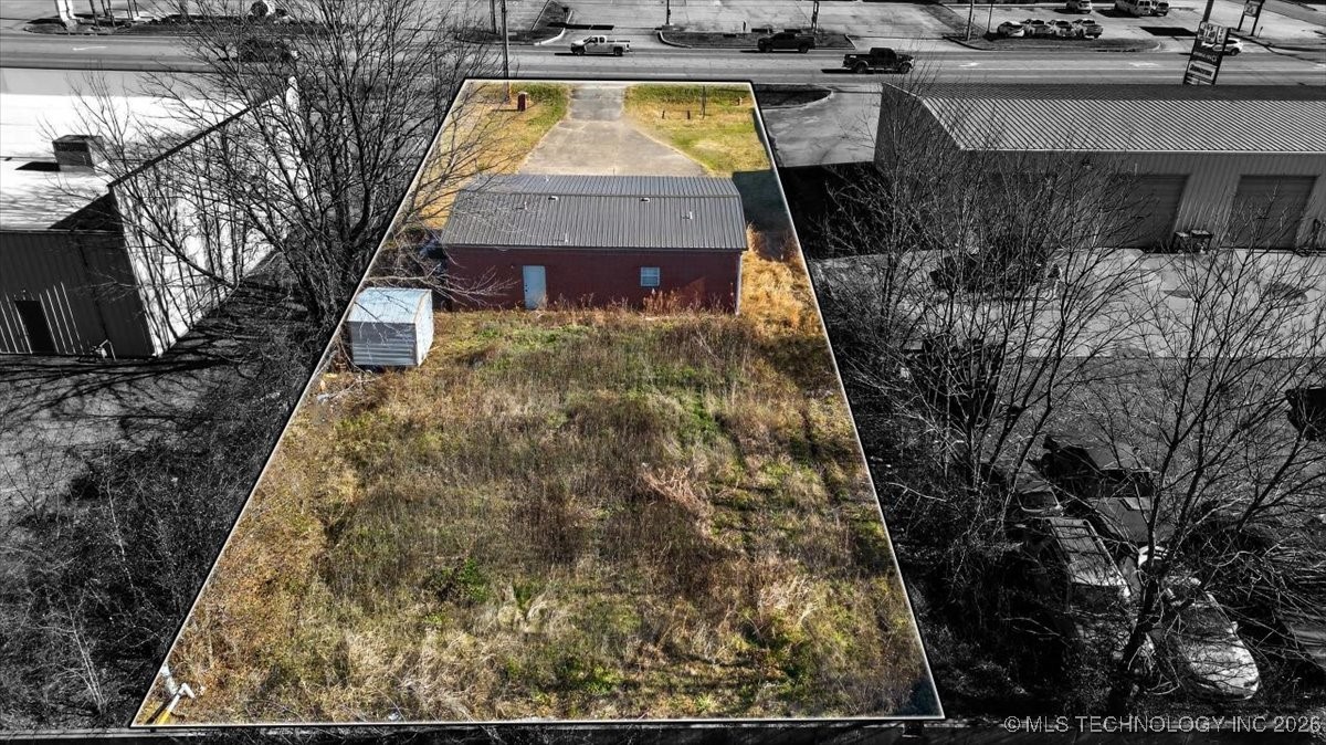 2203 N Broadway Property Photo 11