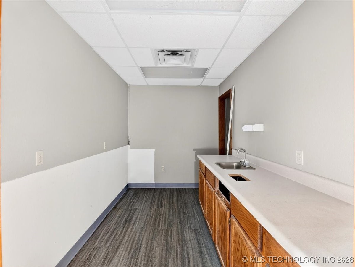 2203 N Broadway Property Photo 19