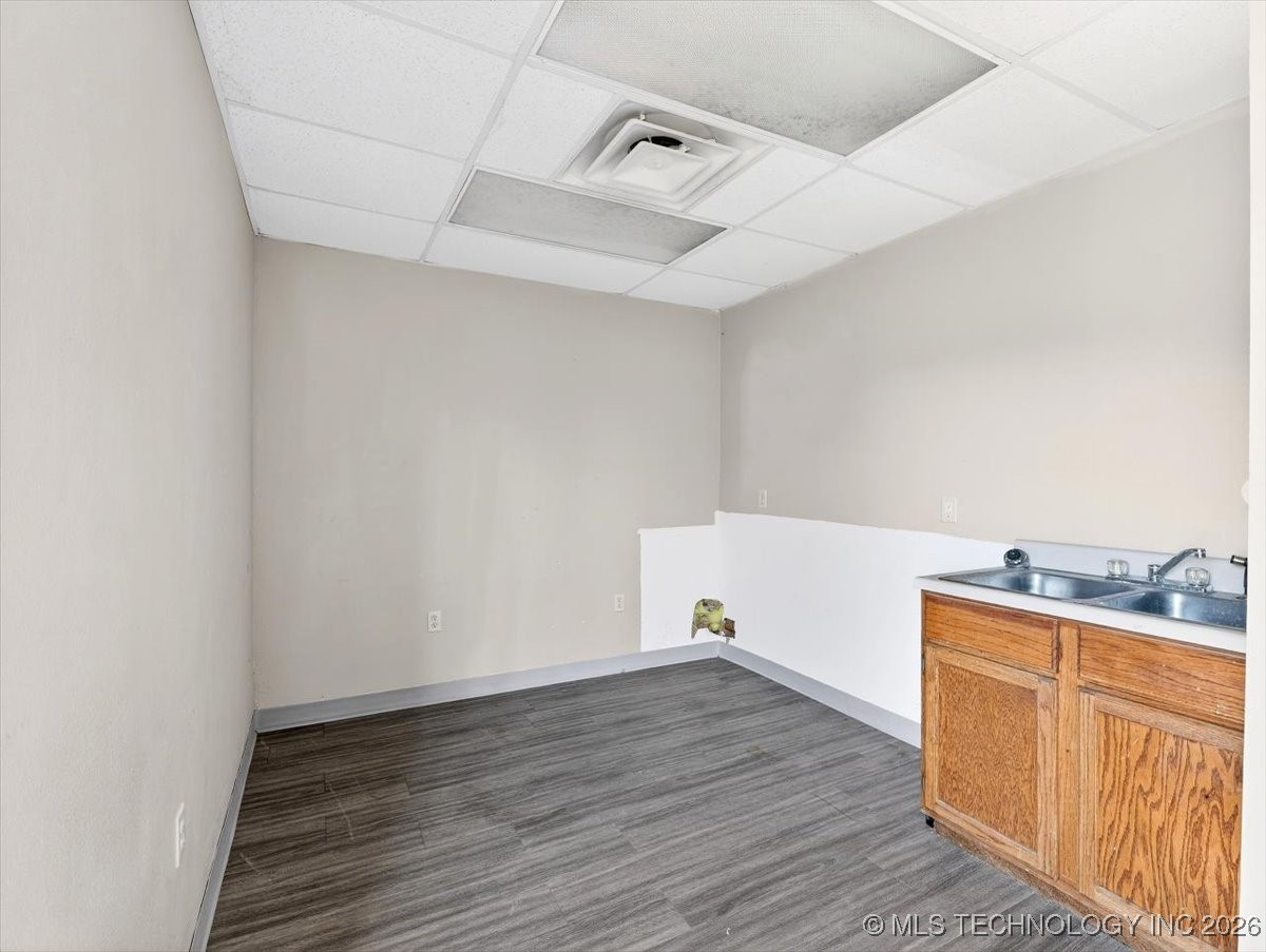 2203 N Broadway Property Photo 27