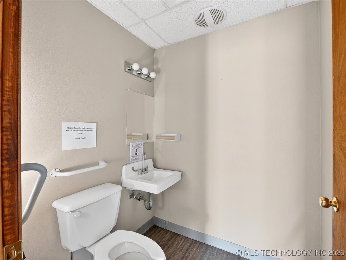 2203 N Broadway Property Photo 30