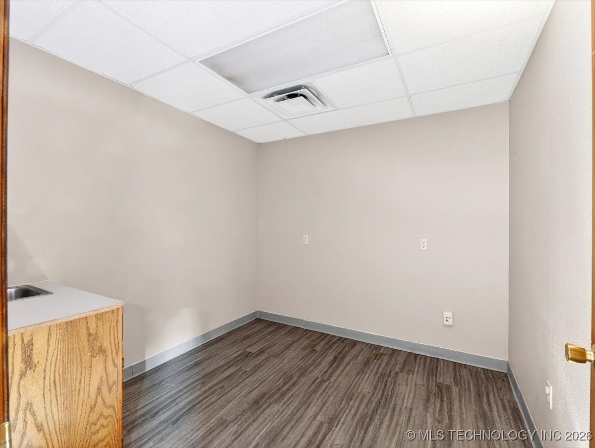 2203 N Broadway Property Photo 31