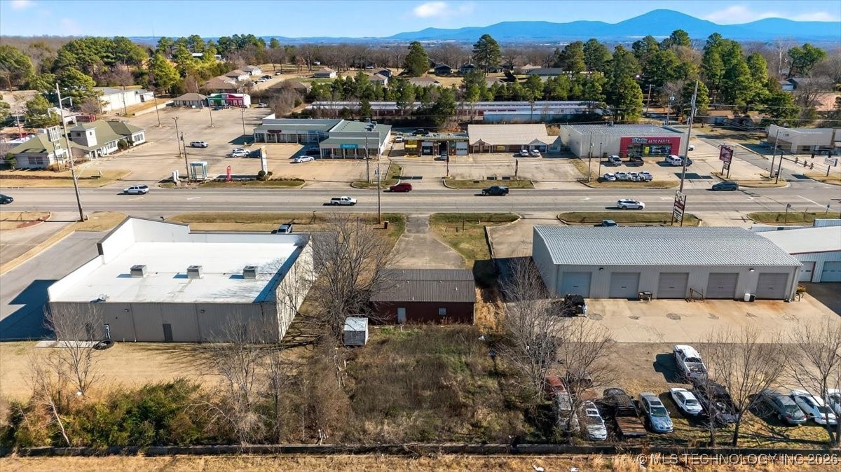 2203 N Broadway Property Photo 34