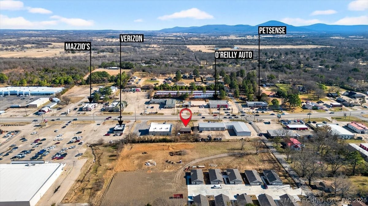 2203 N Broadway Property Photo 49