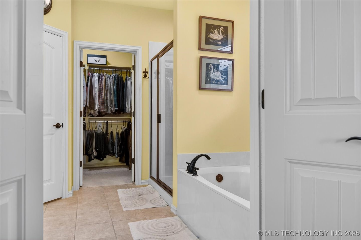 3227 Boardwalk Court Property Photo 20