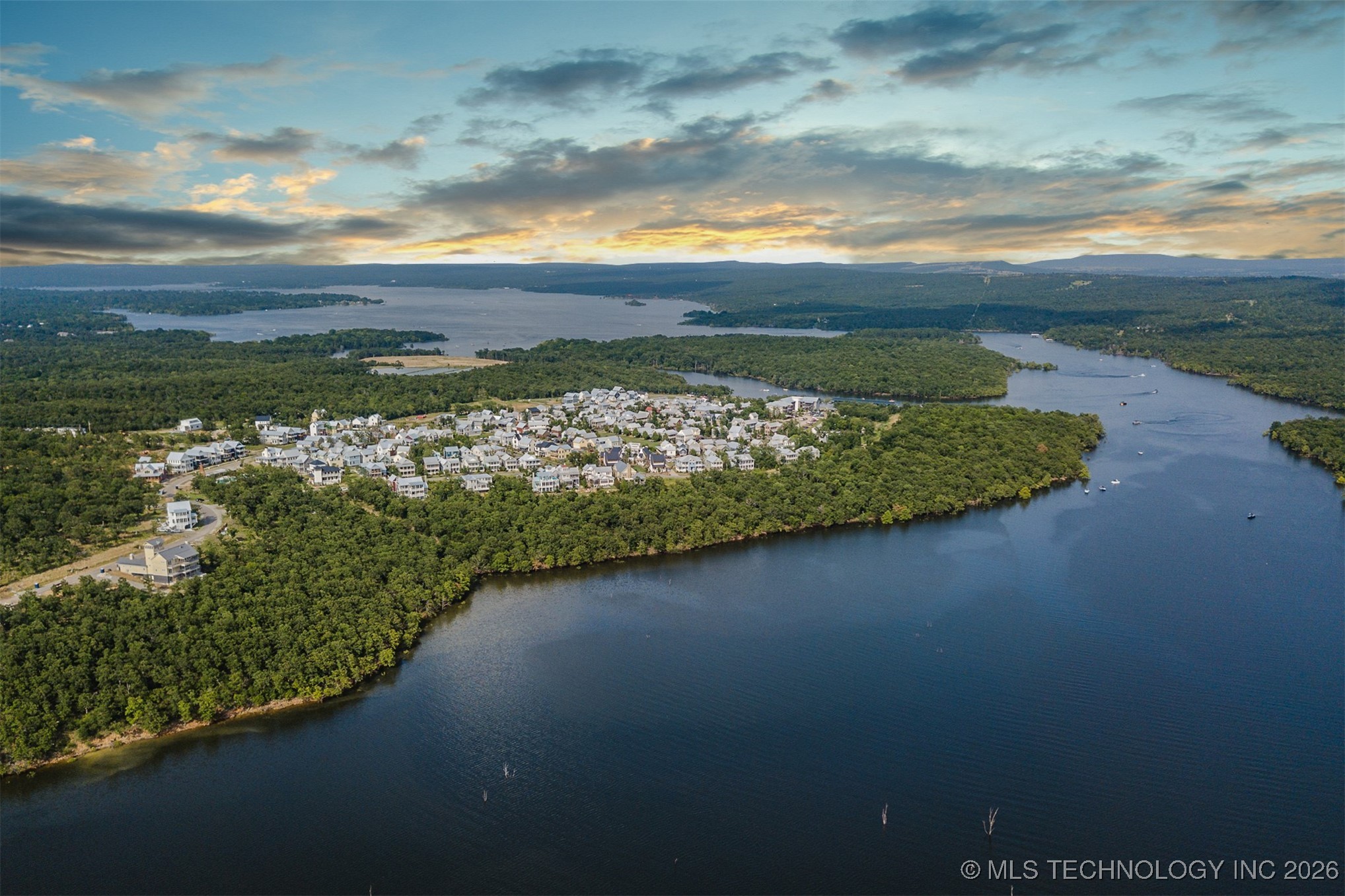 133 Lower Greenway Property Photo 5