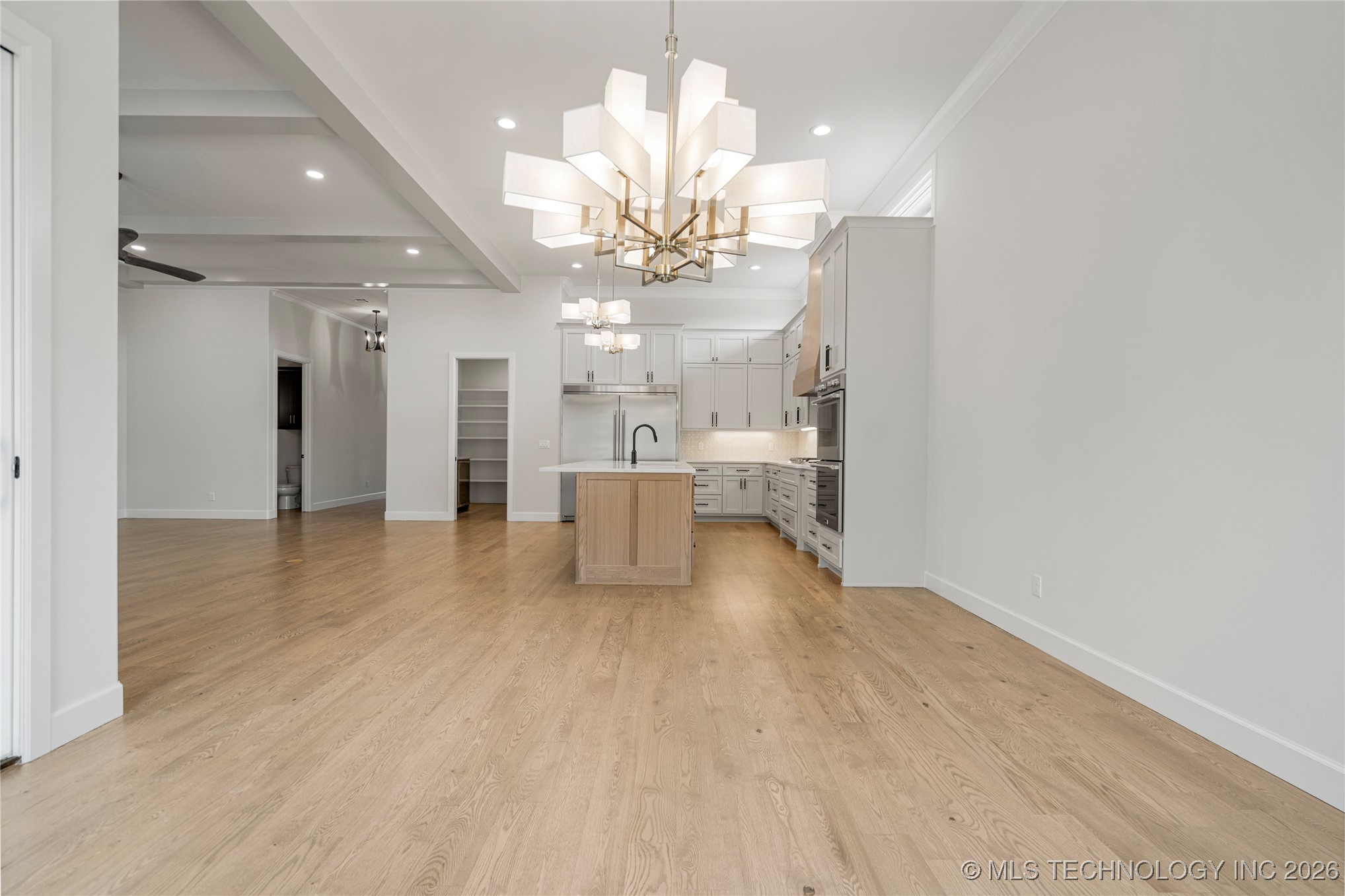 11927 S Vandalia Avenue Property Photo 16