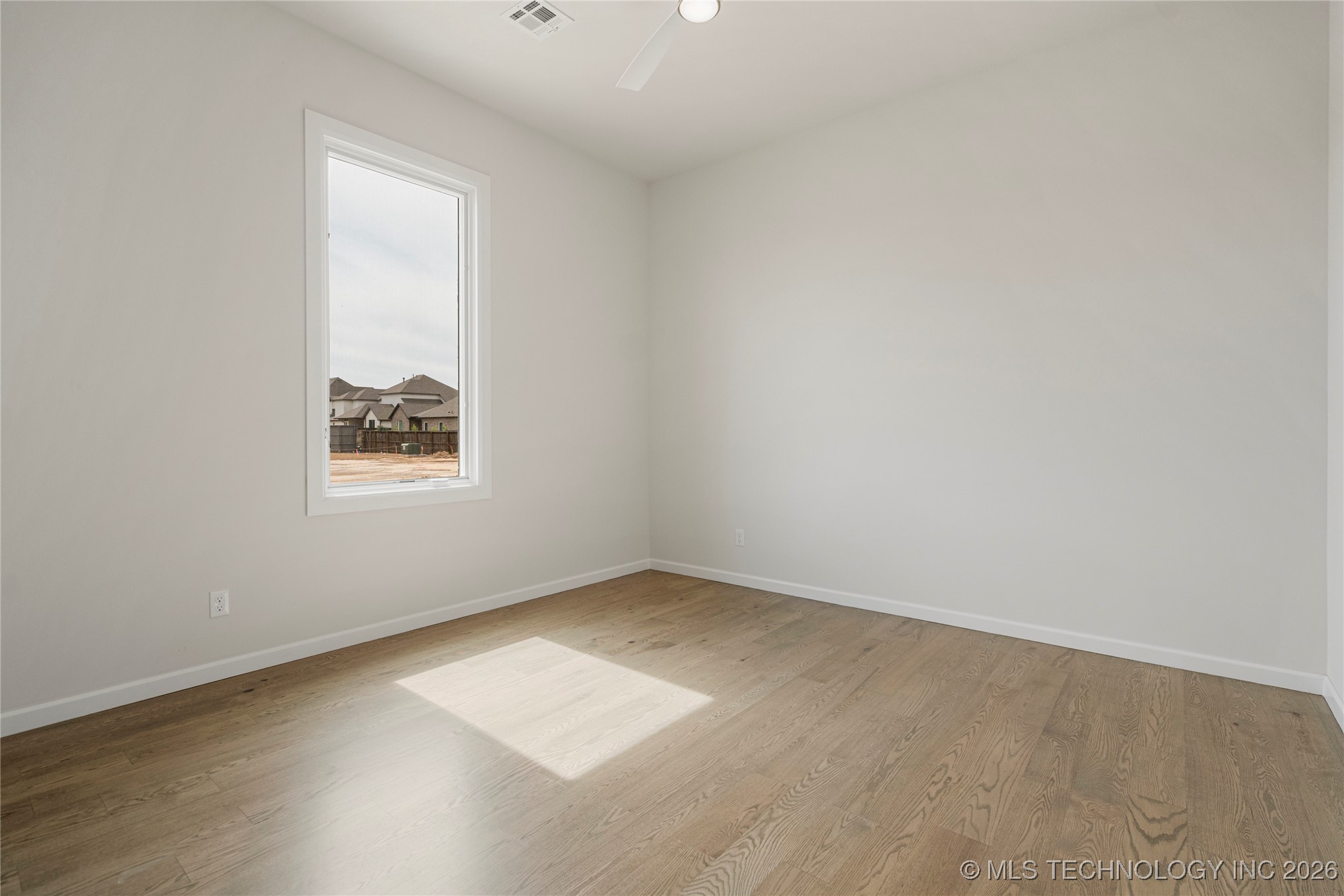 11927 S Vandalia Avenue Property Photo 19