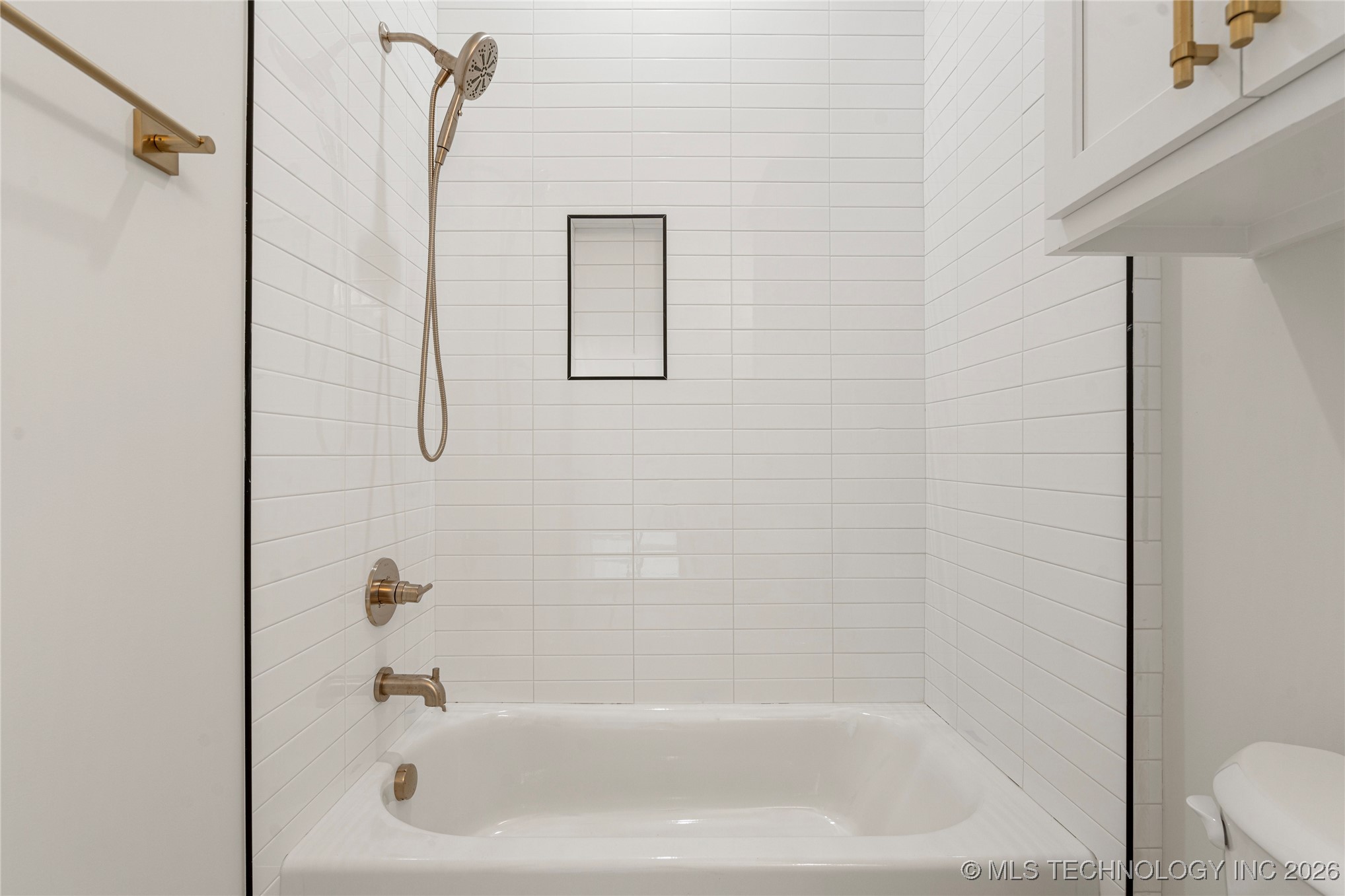 11927 S Vandalia Avenue Property Photo 22