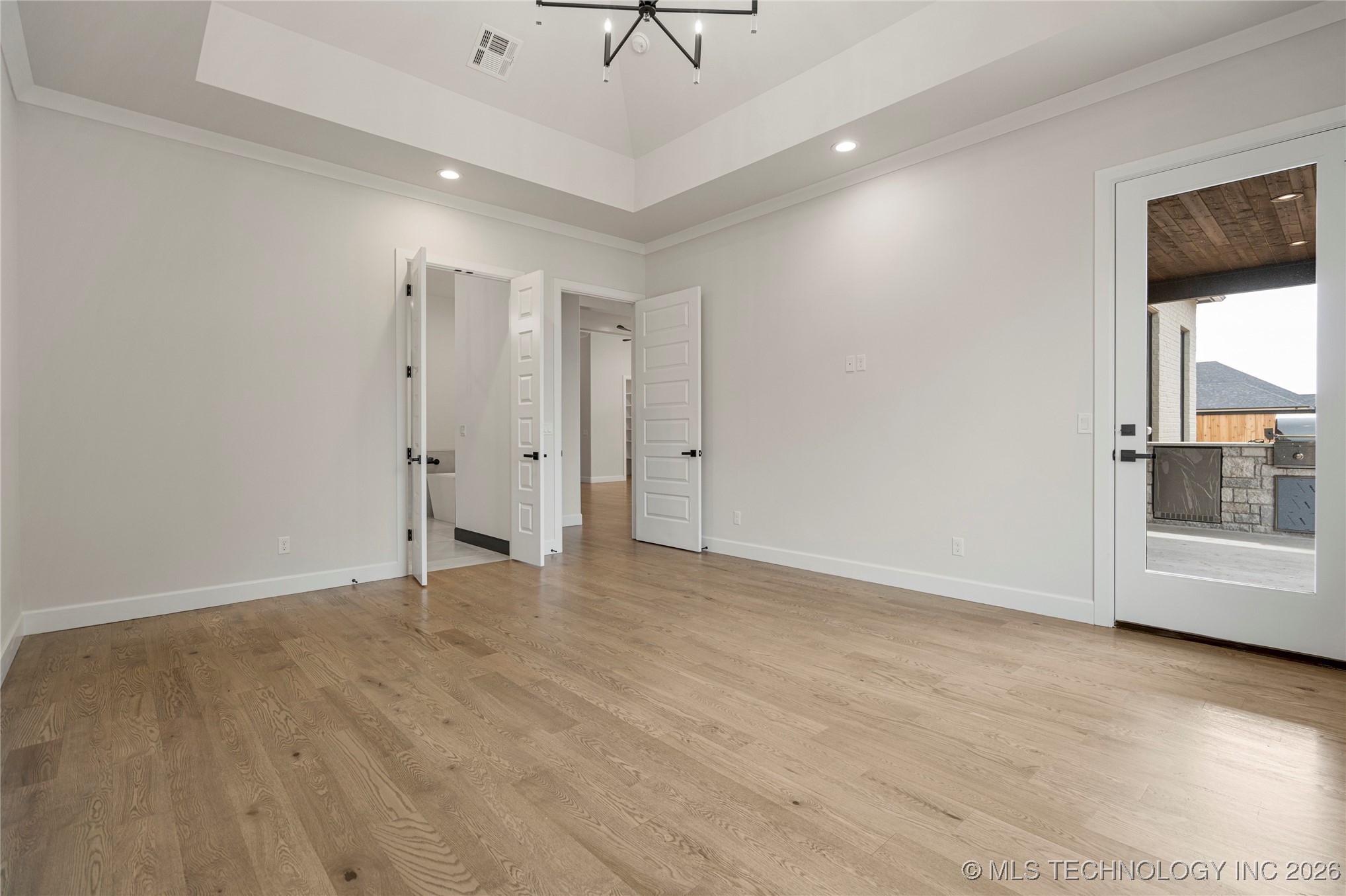 11927 S Vandalia Avenue Property Photo 28