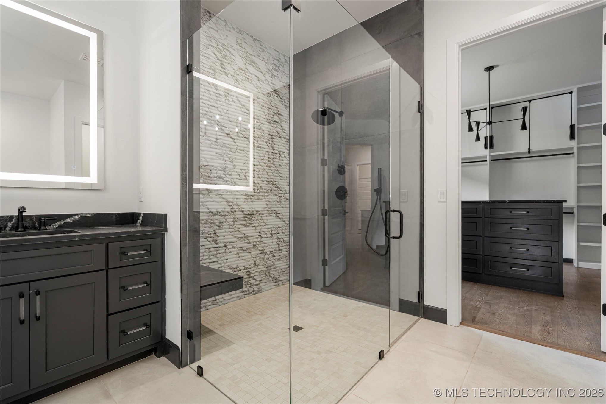 11927 S Vandalia Avenue Property Photo 33